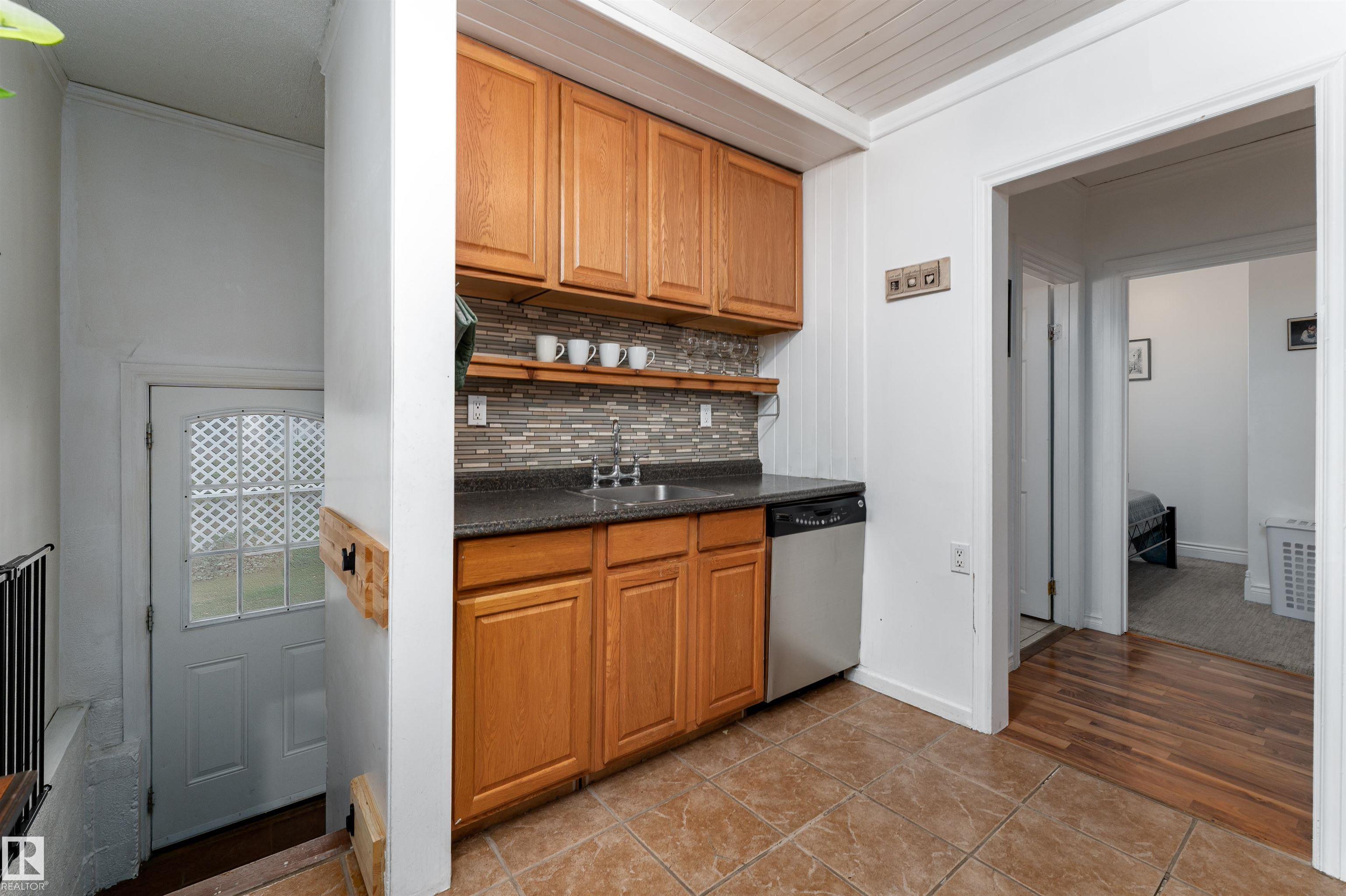 Photo 8 at 11539 101 Street NW, Spruce Avenue, Edmonton