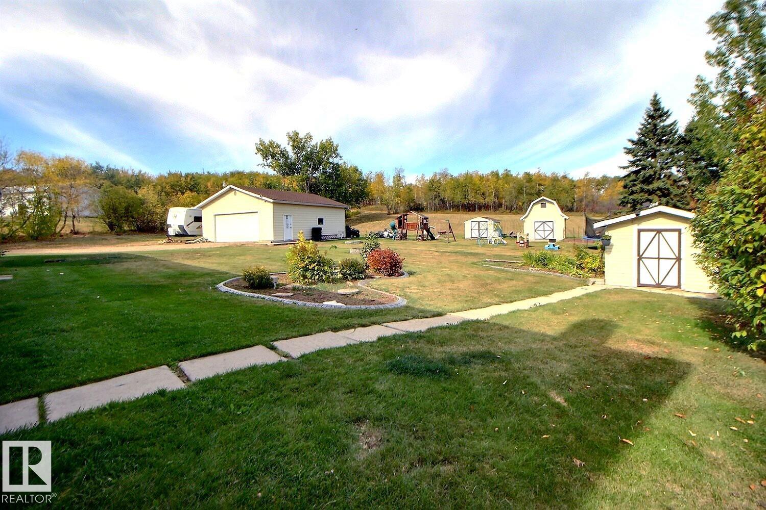 Photo 38 at 96 - 23516 Twp Road 560, Hewitt Estate, Rural Sturgeon County