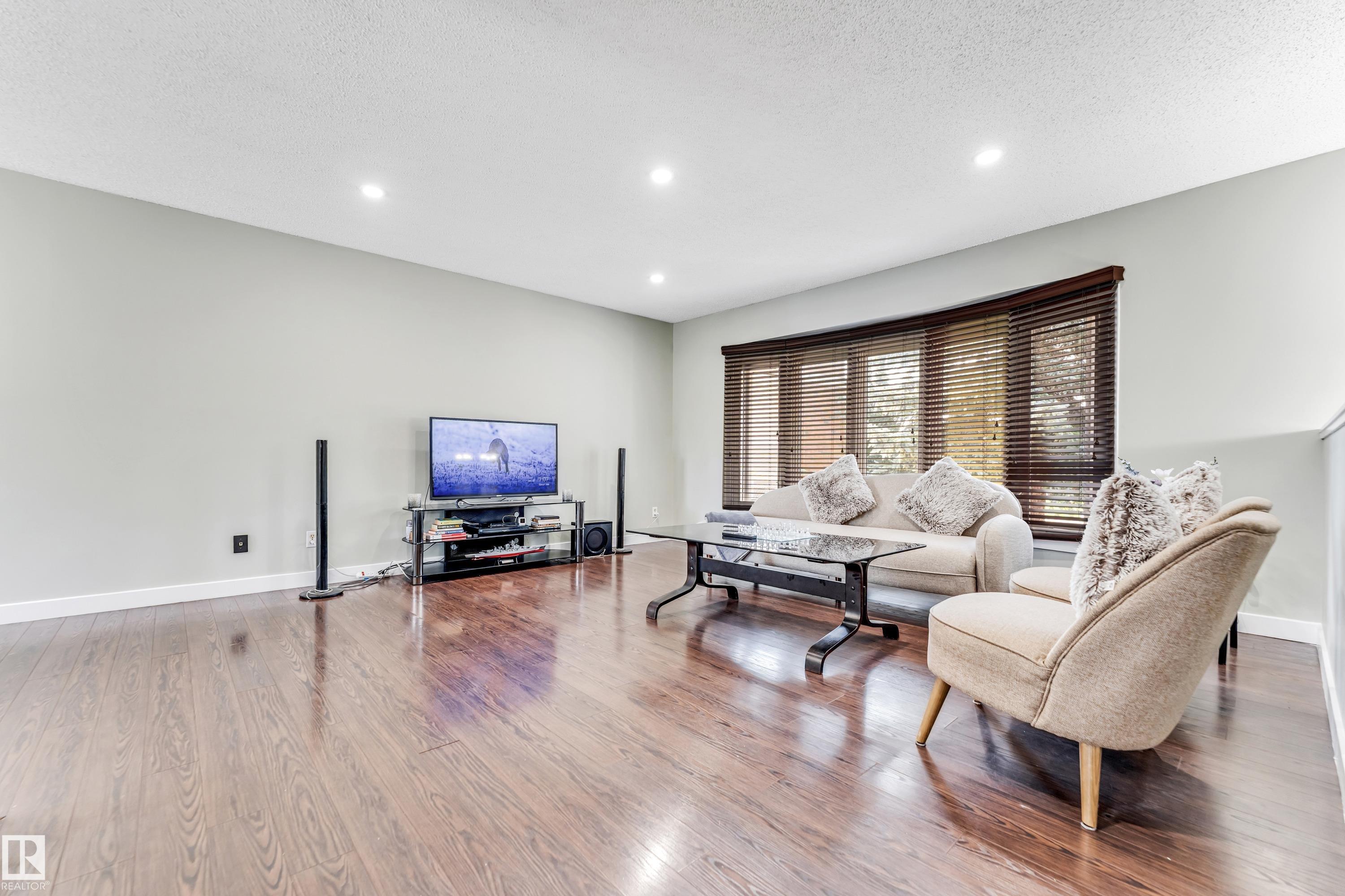 Photo 18 at 3923 67 Street NW, Michaels Park, Edmonton