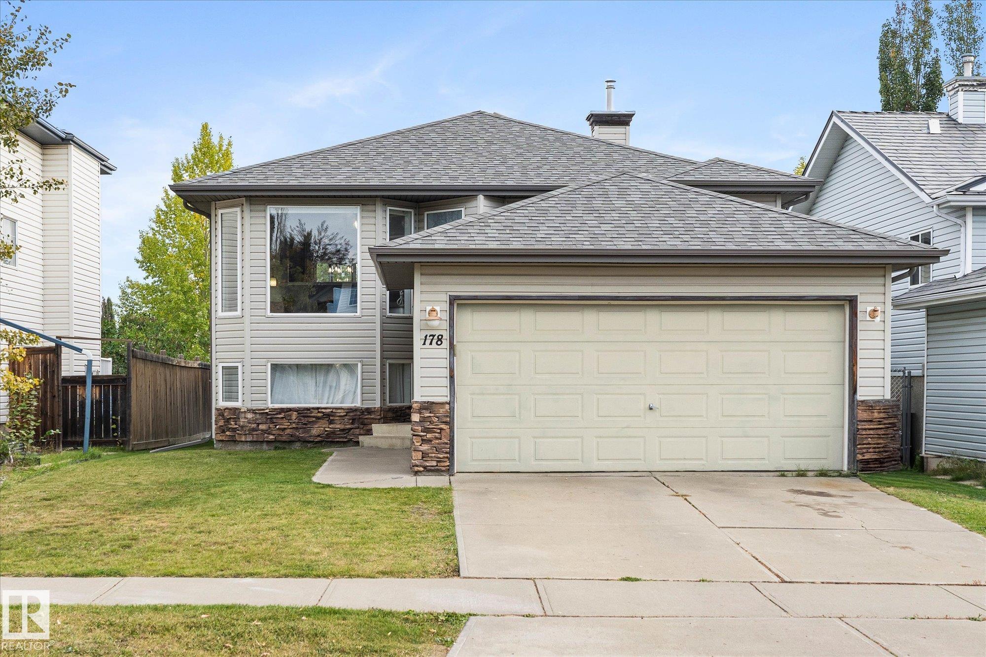 Photo 2 at 178 Lakeland Drive, Lakewood, Spruce Grove