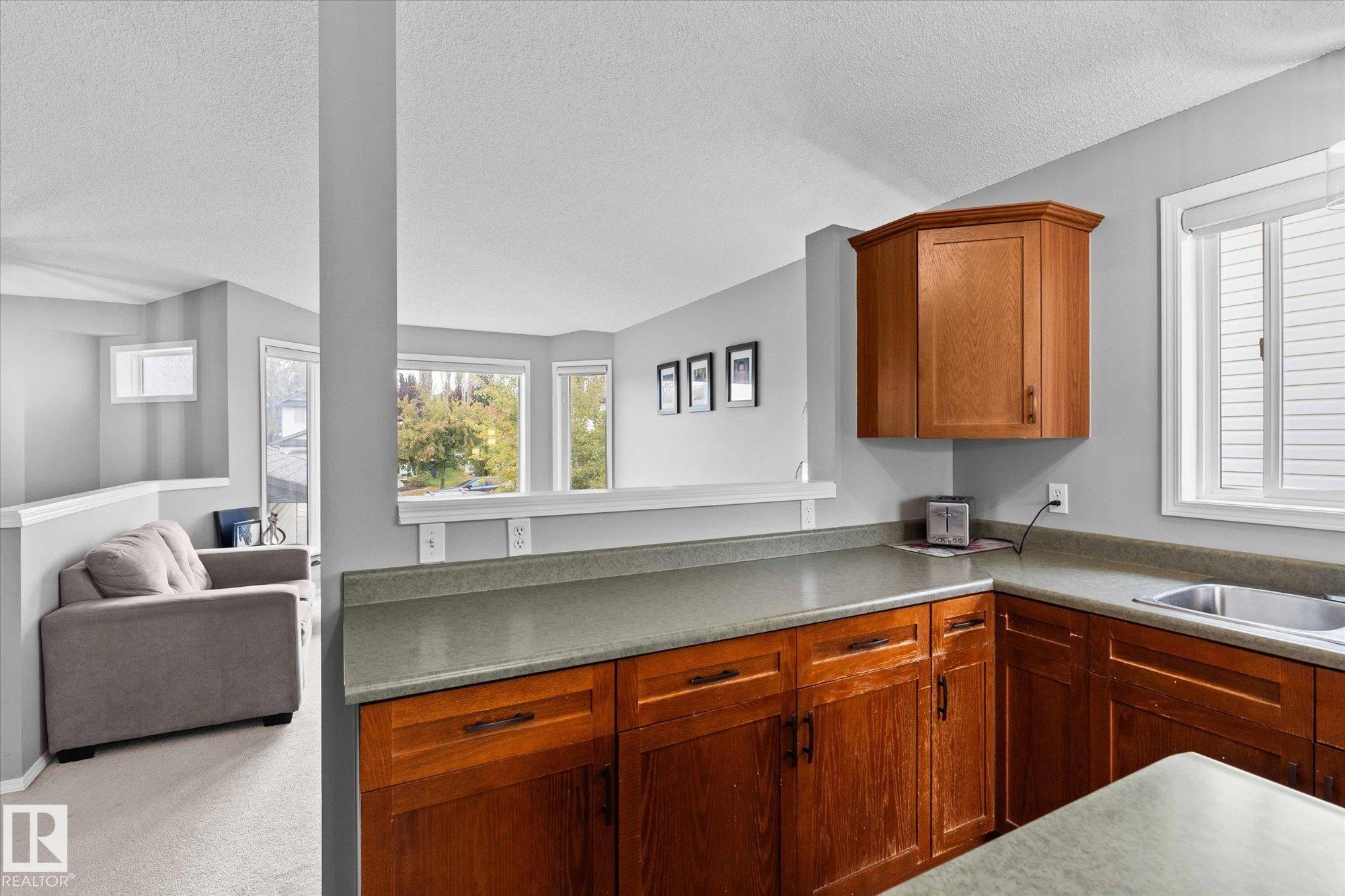 Photo 15 at 178 Lakeland Drive, Lakewood, Spruce Grove