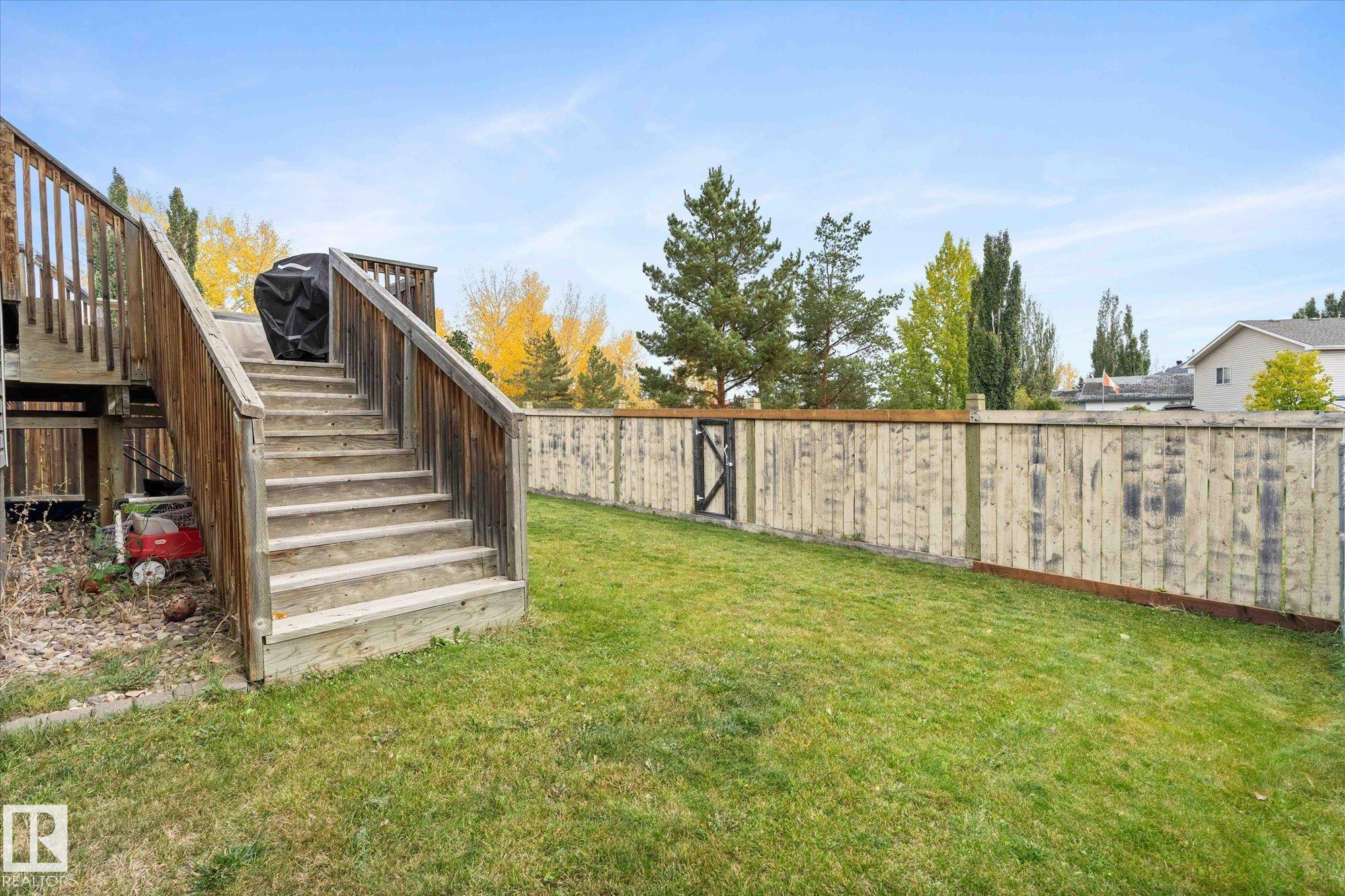 Photo 6 at 178 Lakeland Drive, Lakewood, Spruce Grove