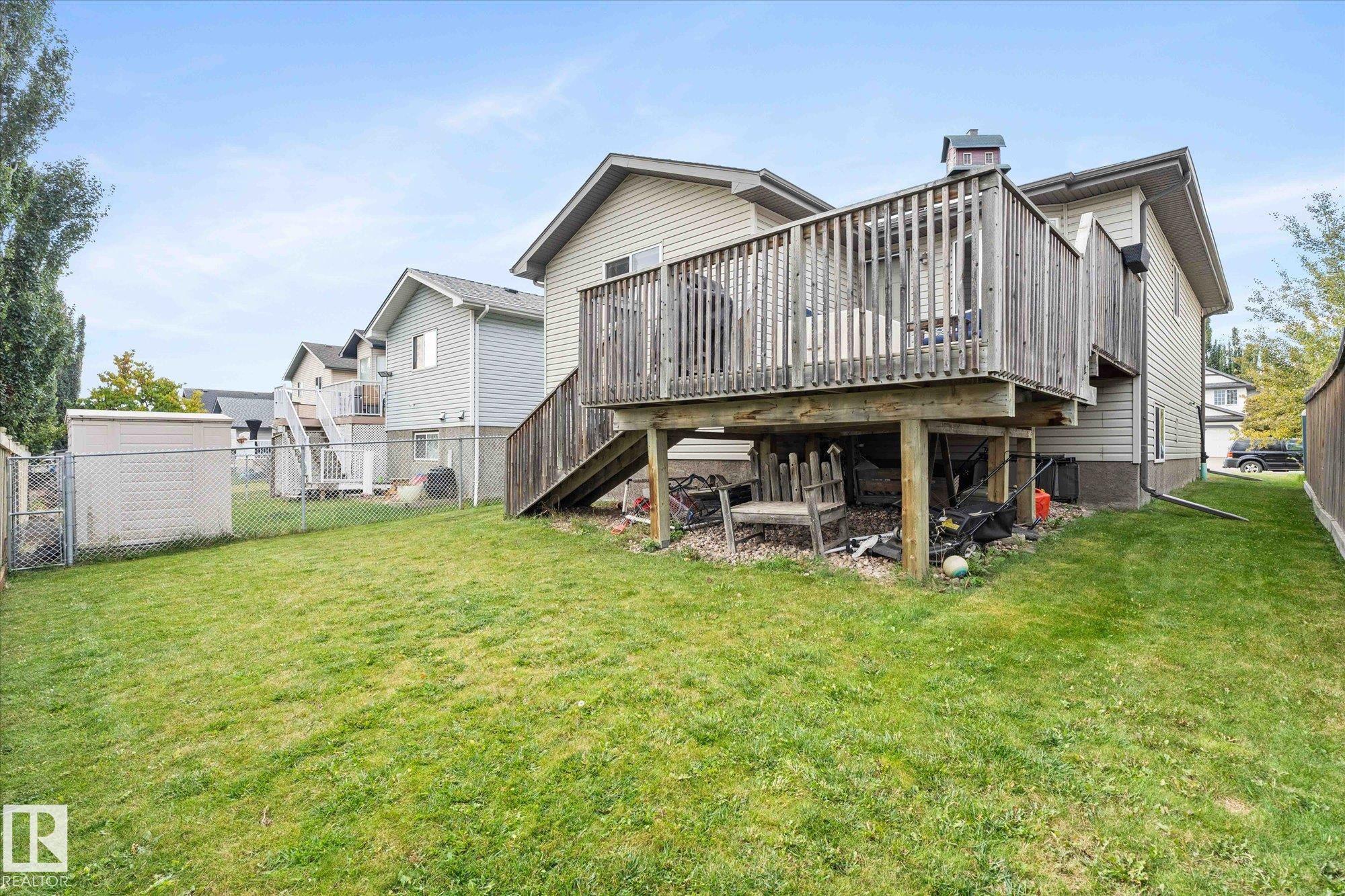 Photo 7 at 178 Lakeland Drive, Lakewood, Spruce Grove