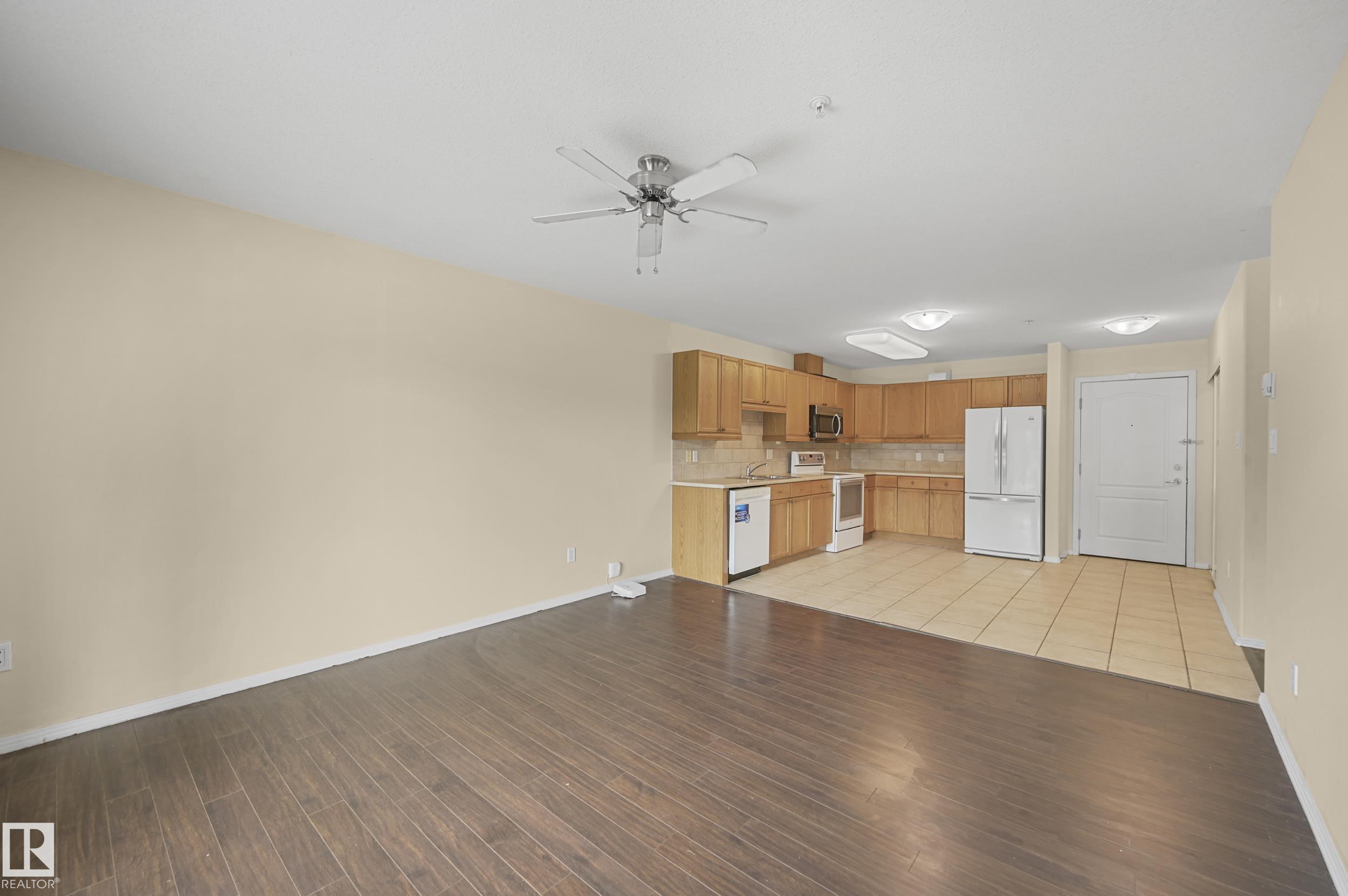 Photo 13 at 131 - 592 Hooke Road NW, Canon Ridge, Edmonton