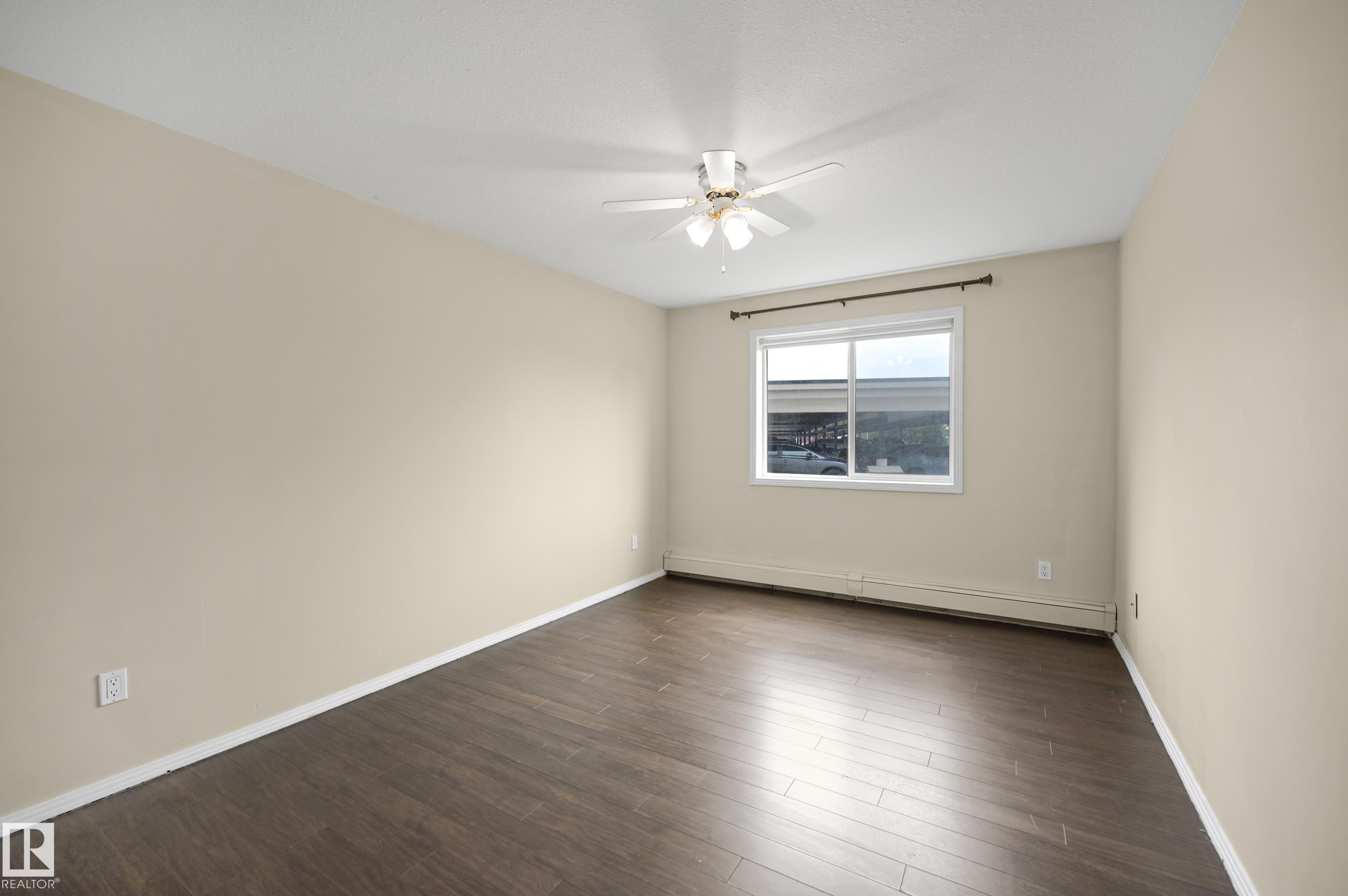 Photo 18 at 131 - 592 Hooke Road NW, Canon Ridge, Edmonton