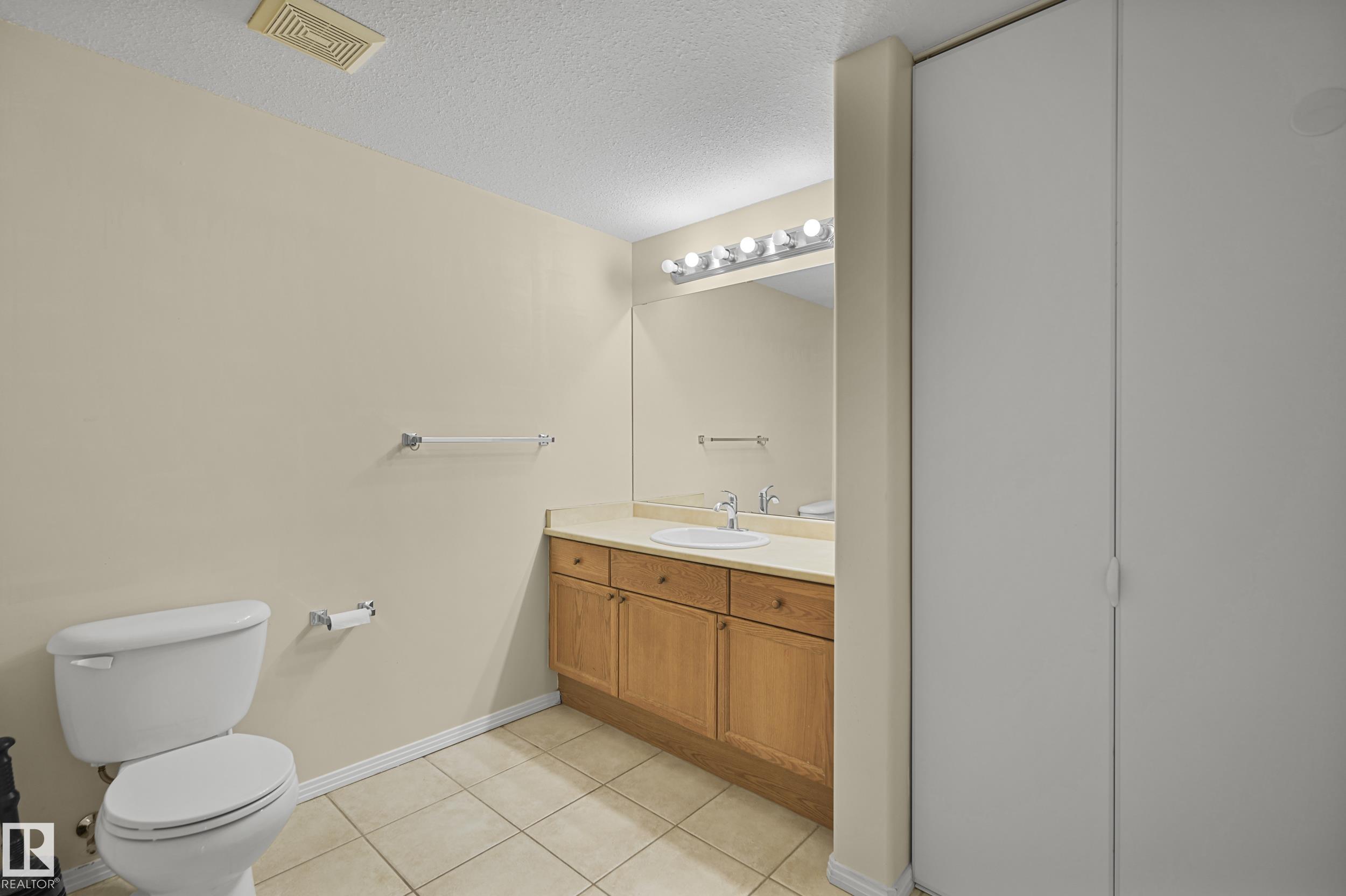 Photo 21 at 131 - 592 Hooke Road NW, Canon Ridge, Edmonton