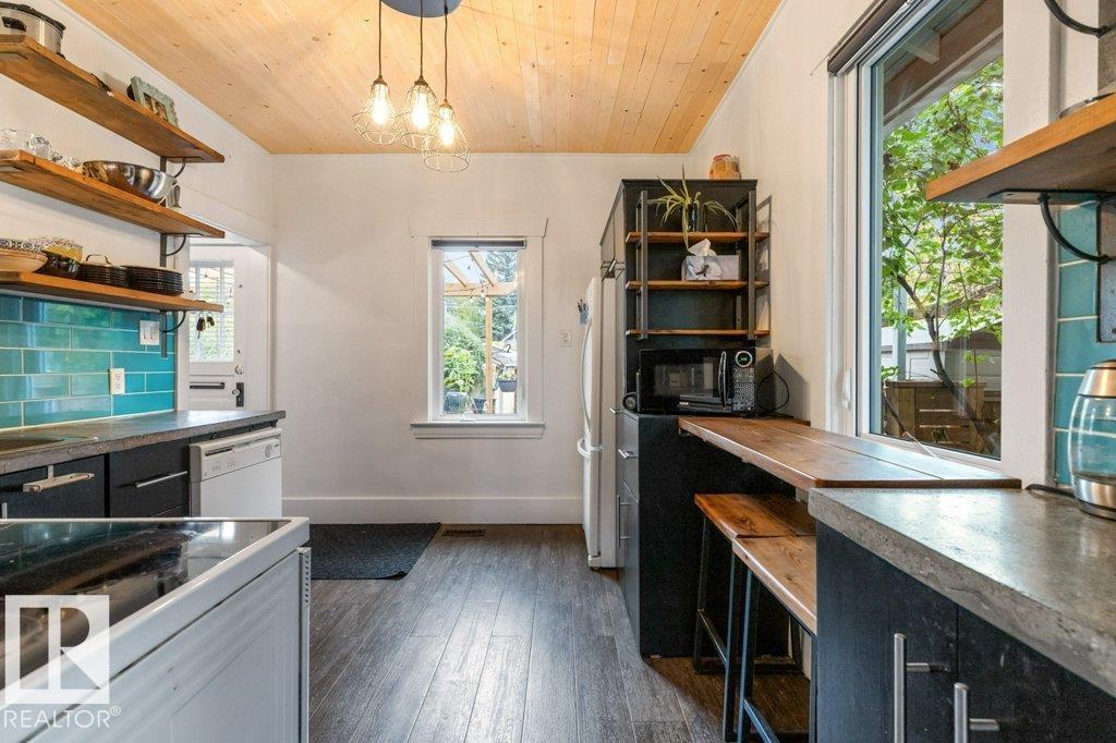 Photo 12 at 11215 67 Street NW, Highlands, Edmonton
