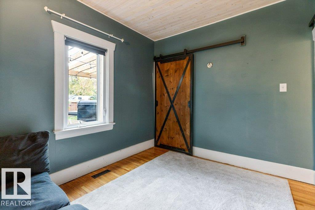 Photo 22 at 11215 67 Street NW, Highlands, Edmonton
