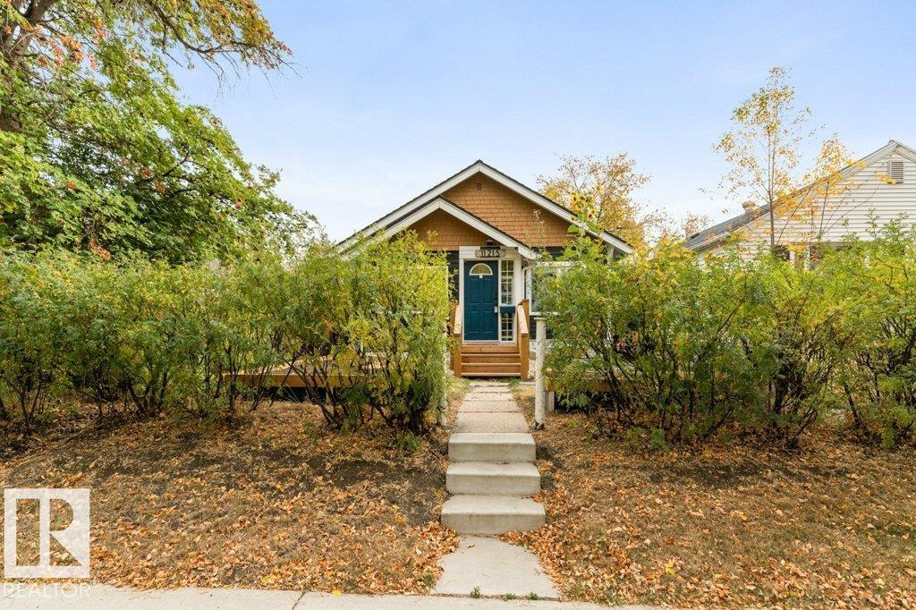 Photo 4 at 11215 67 Street NW, Highlands, Edmonton
