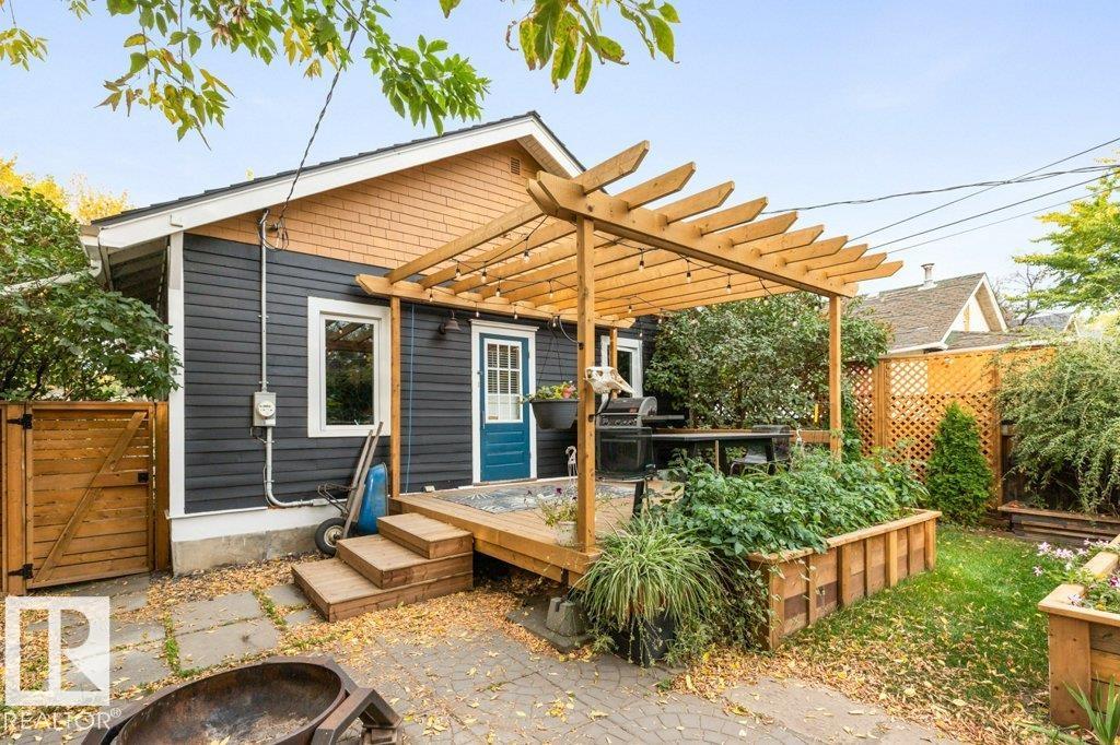 Photo 34 at 11215 67 Street NW, Highlands, Edmonton