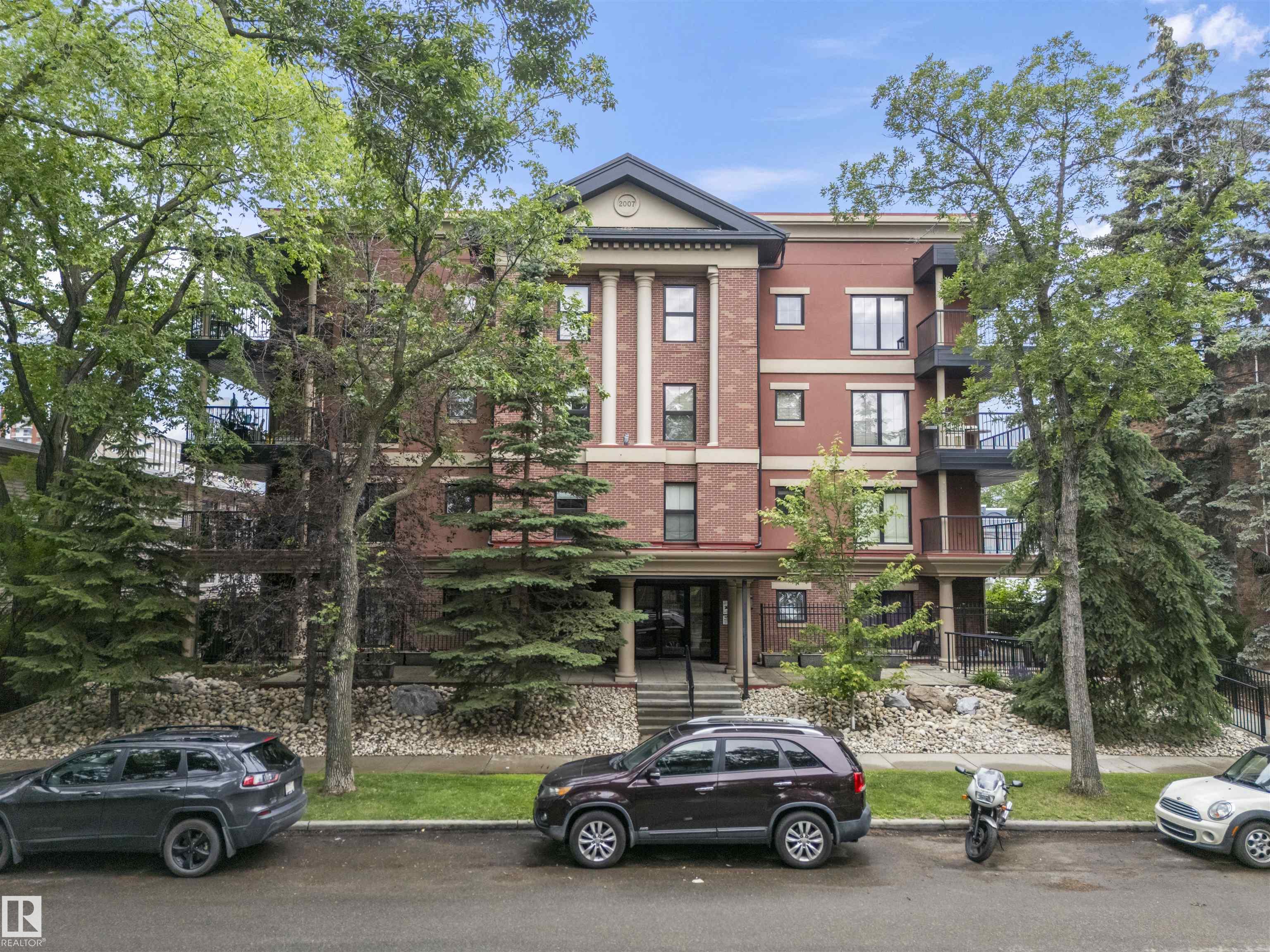 Photo 2 at 405 - 10232 115 Street NW, Wîhkwêntôwin, Edmonton