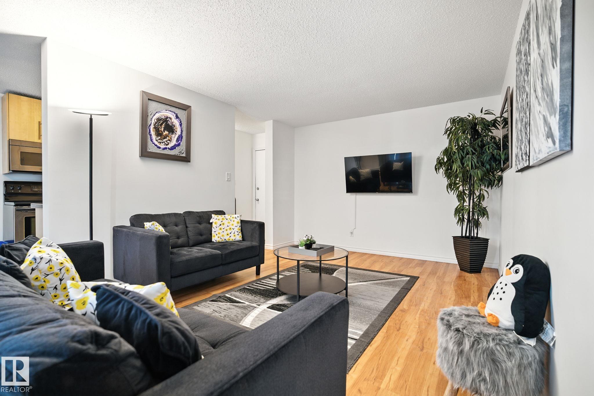 202 - 10149 83 Avenue NW, Strathcona, Edmonton 