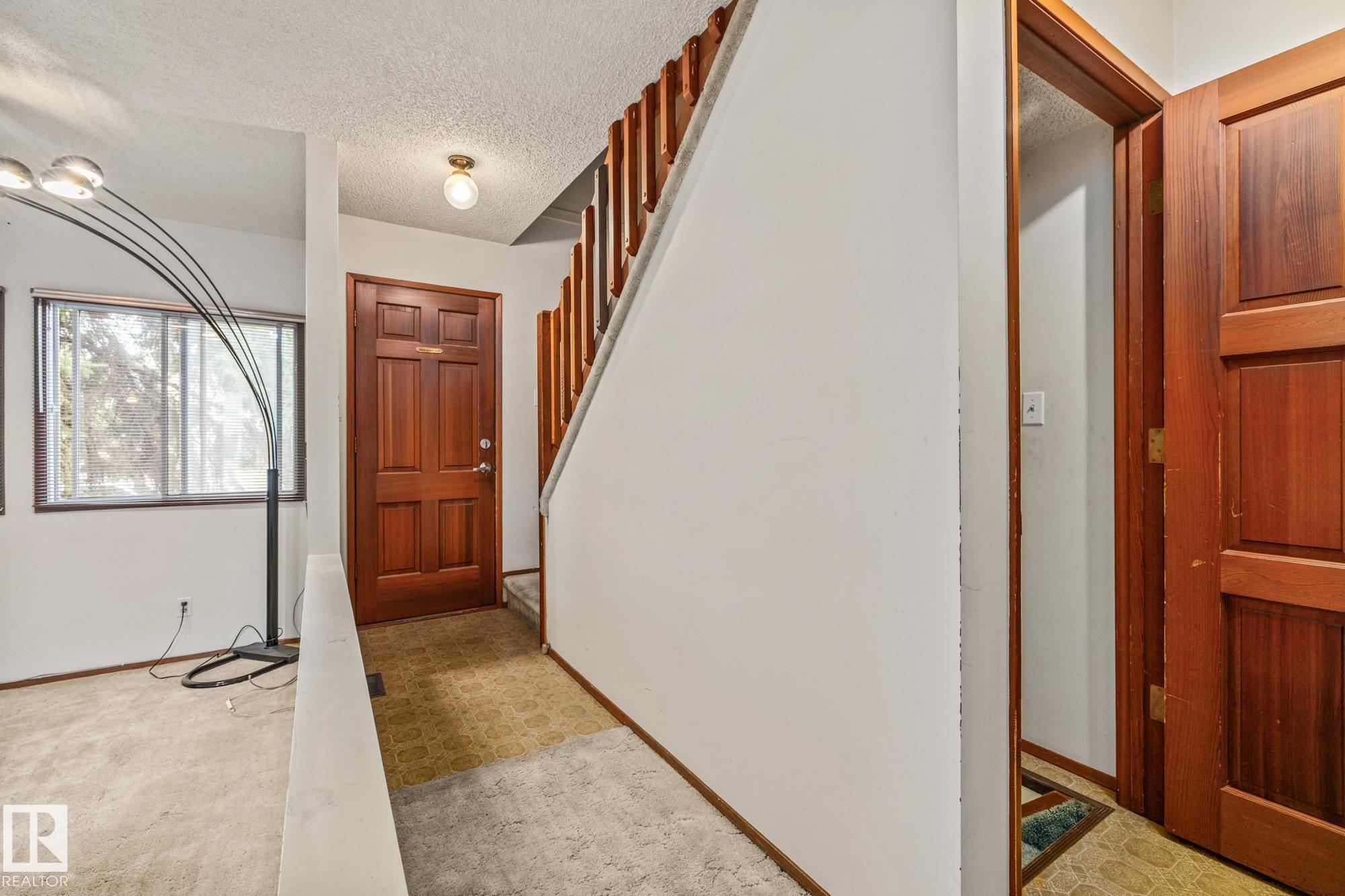 Photo 2 at 3511 42 Avenue NW, Kiniski Gardens, Edmonton