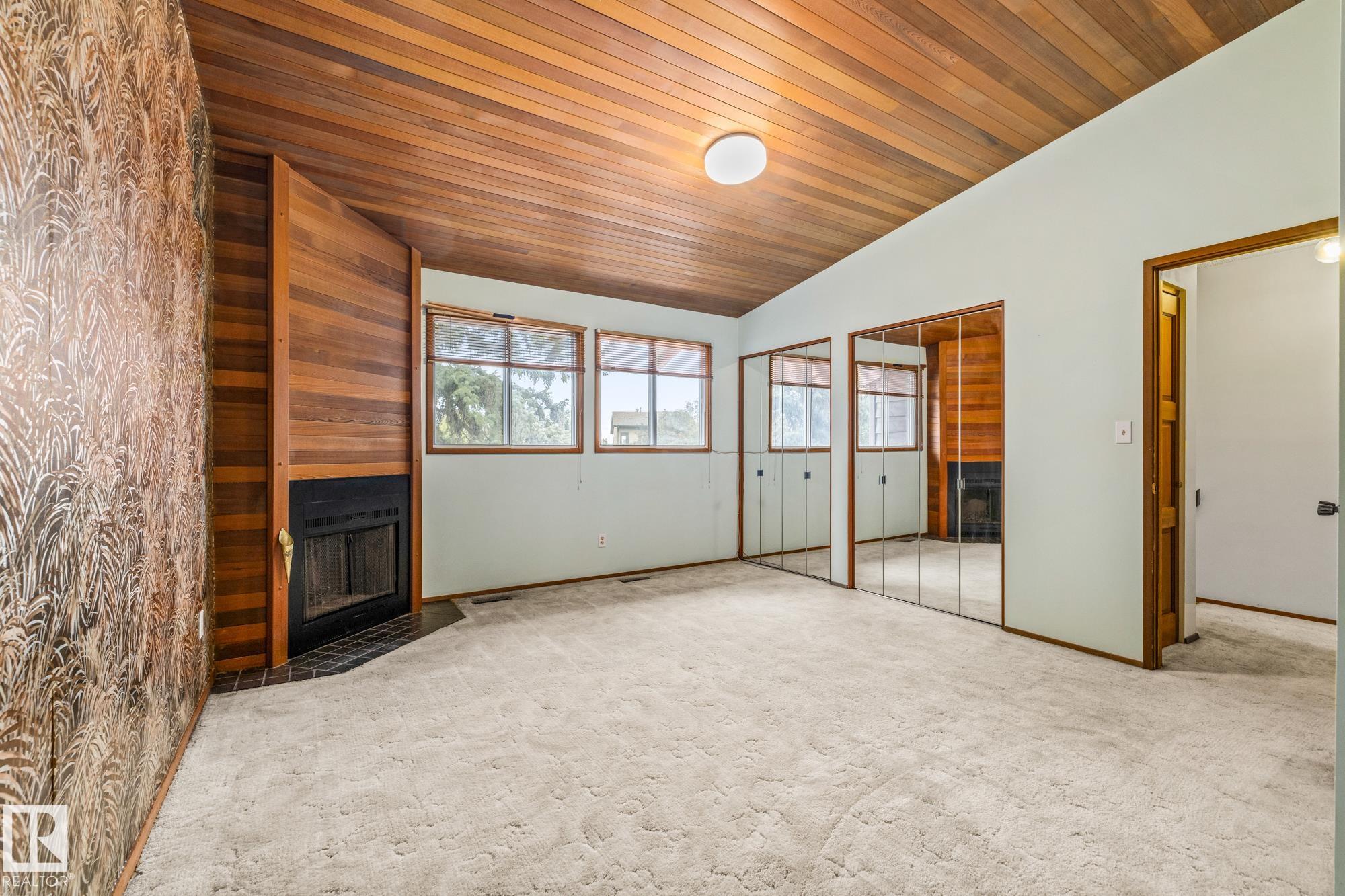 Photo 17 at 3511 42 Avenue NW, Kiniski Gardens, Edmonton