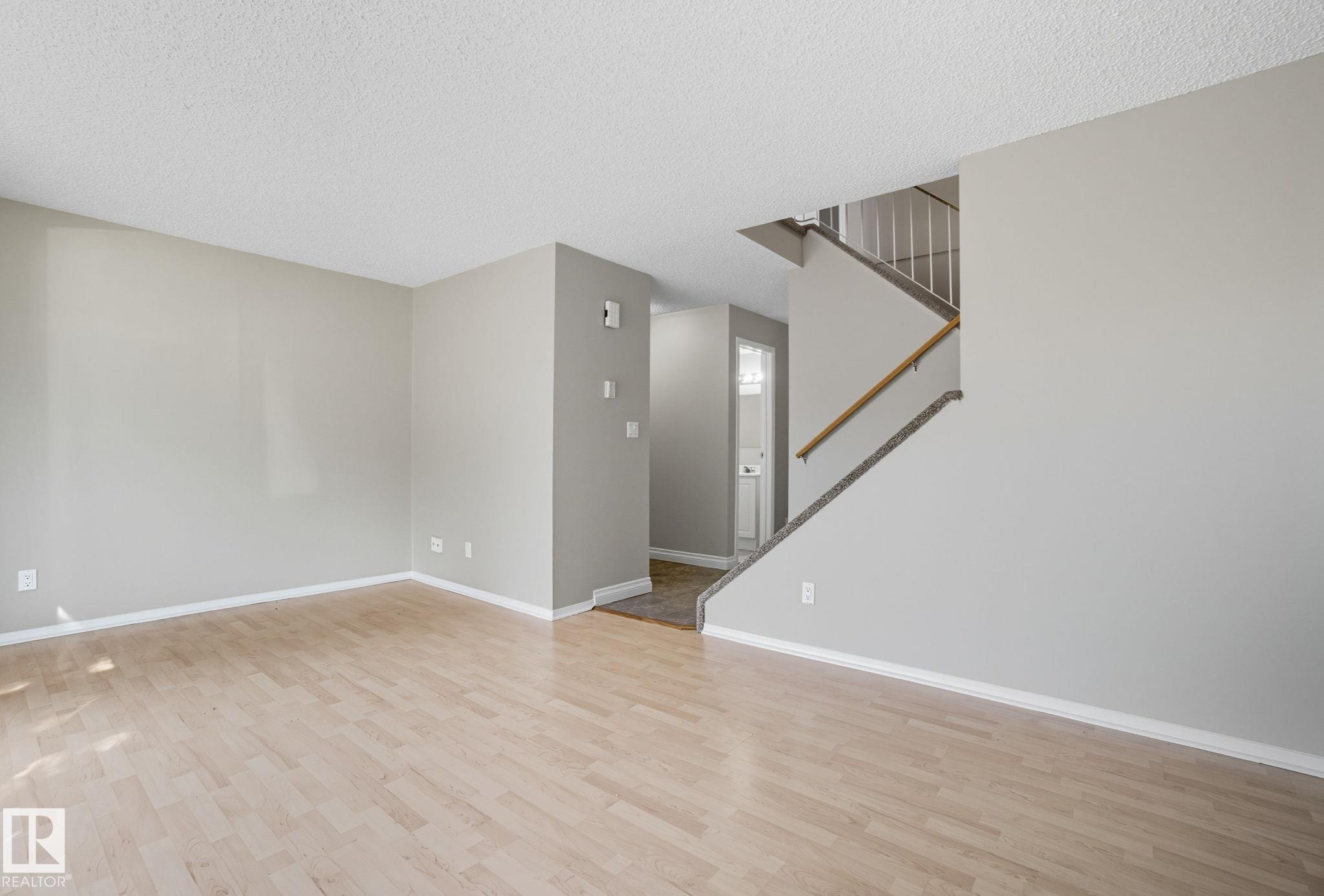 Photo 12 at 121 Kirkwood Way NW, Kiniski Gardens, Edmonton