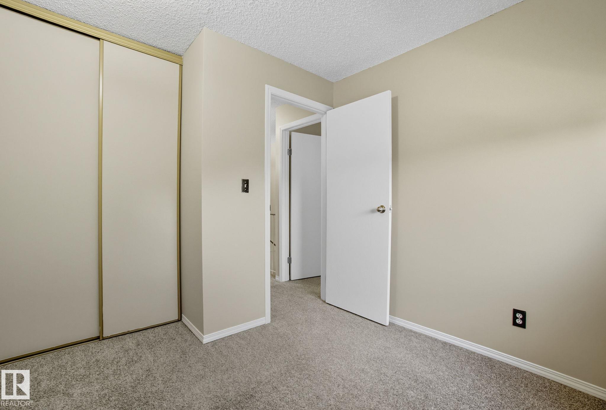Photo 36 at 121 Kirkwood Way NW, Kiniski Gardens, Edmonton