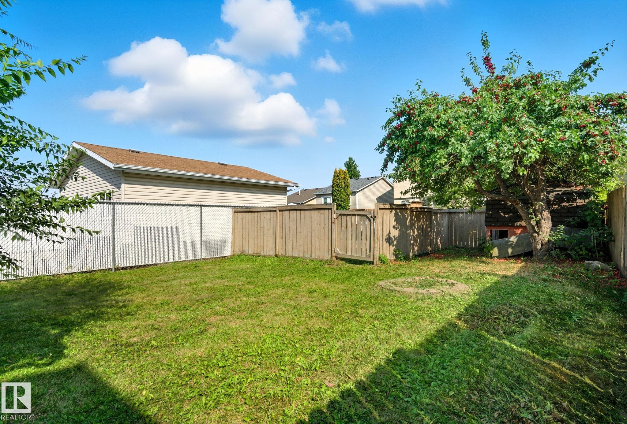 Photo 49 at 121 Kirkwood Way NW, Kiniski Gardens, Edmonton