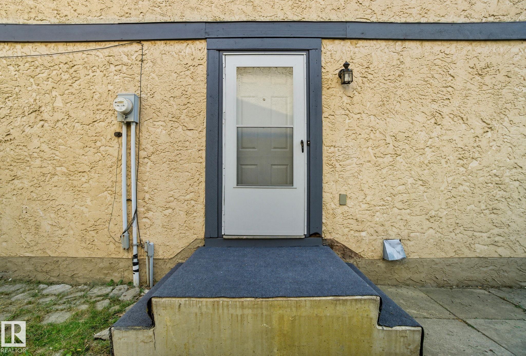 Photo 6 at 121 Kirkwood Way NW, Kiniski Gardens, Edmonton