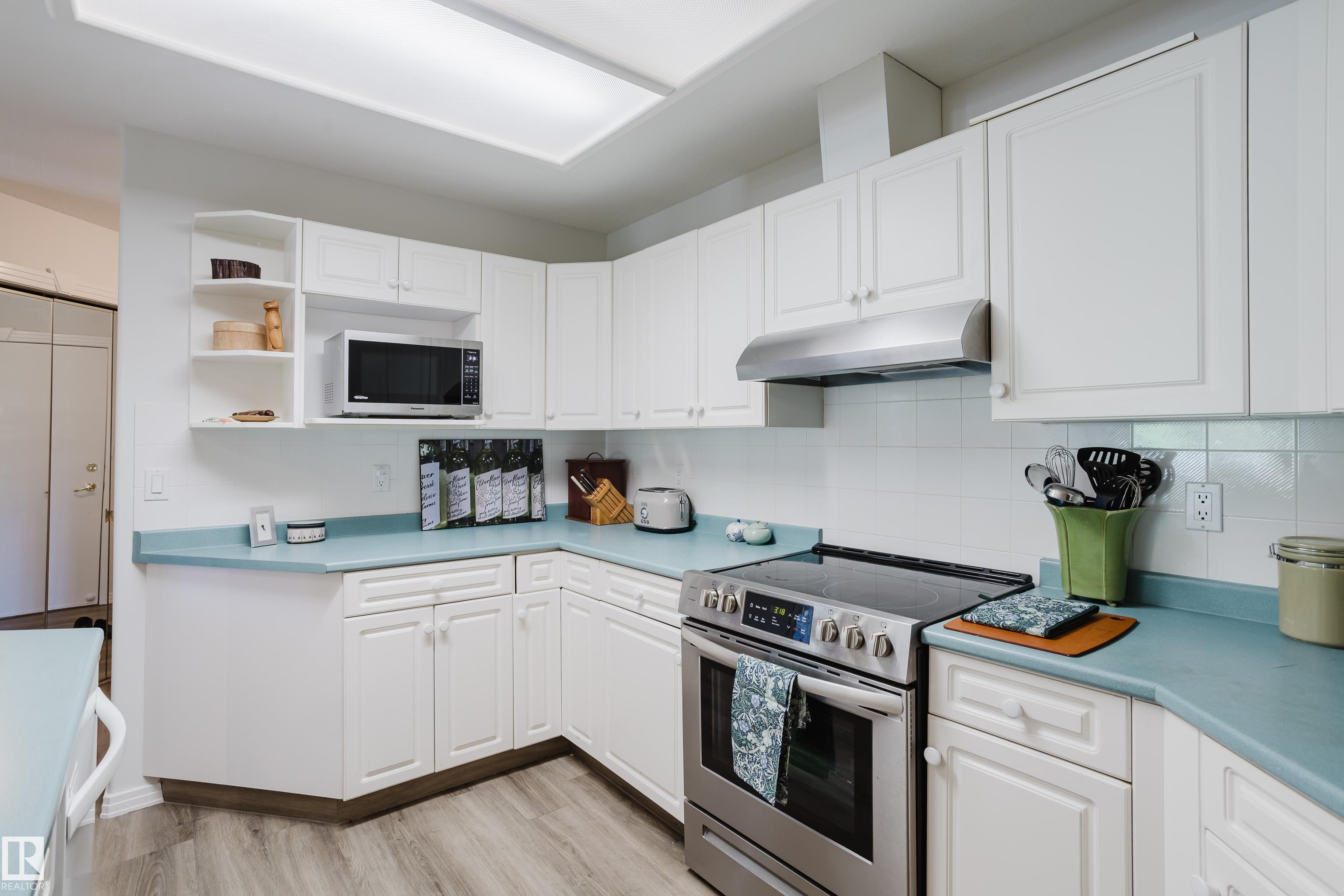 Photo 7 at 202 - 7327 118 Street NW, Belgravia, Edmonton