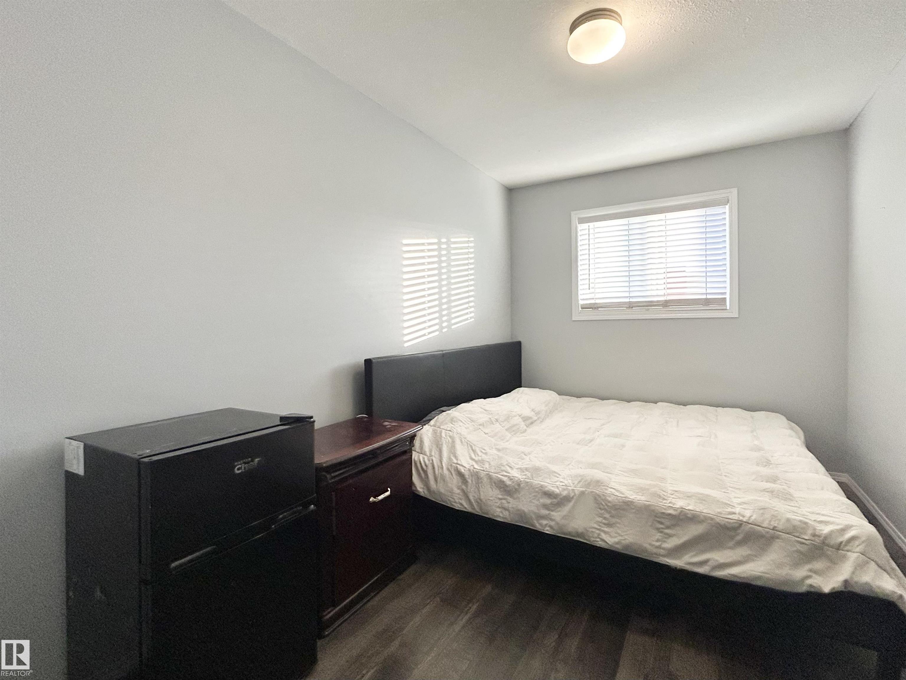 Photo 12 at 29 - 16823 84 Street NW, Klarvatten, Edmonton