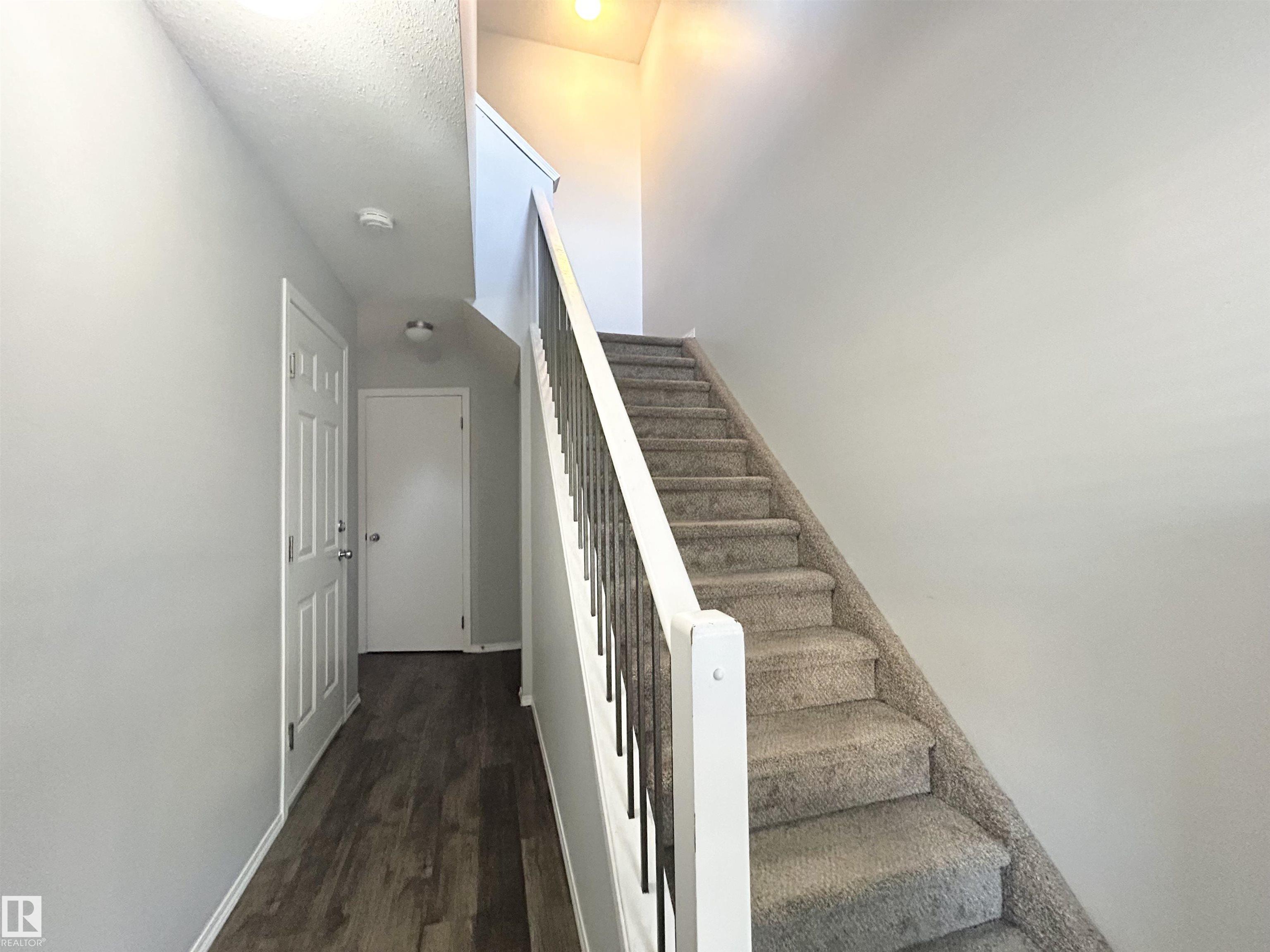 Photo 3 at 29 - 16823 84 Street NW, Klarvatten, Edmonton