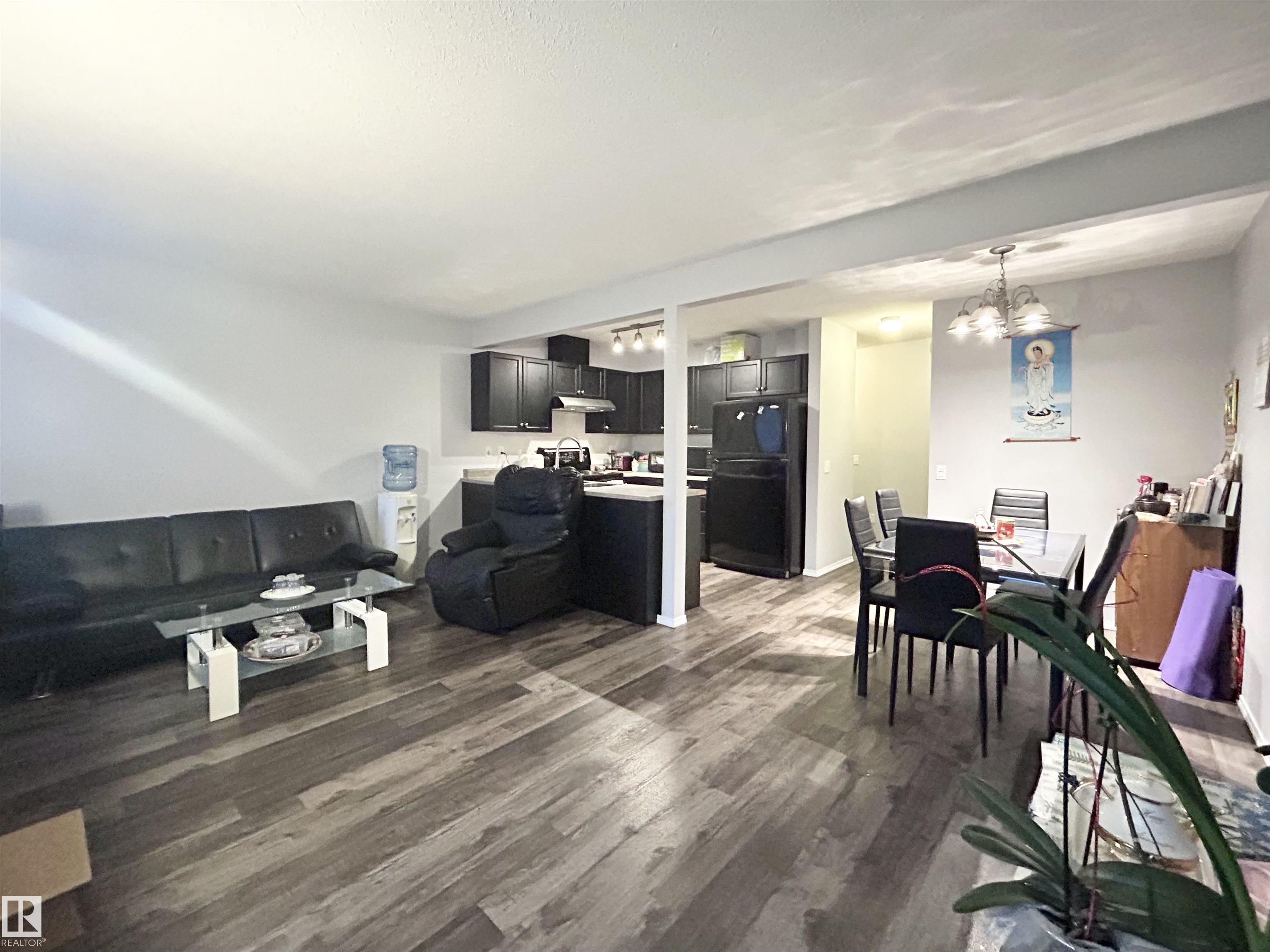 Photo 8 at 29 - 16823 84 Street NW, Klarvatten, Edmonton