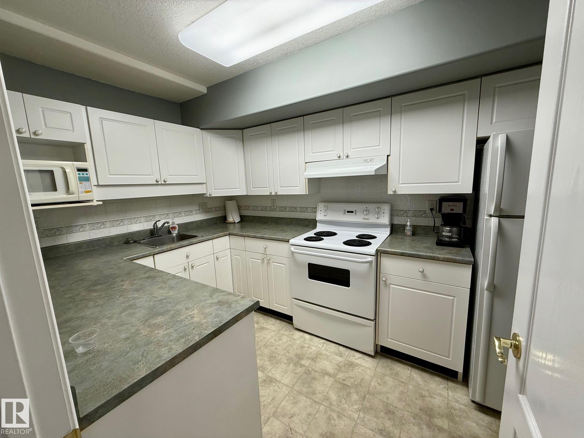 Photo 13 at 404 - 8315 83 Street NW, Idylwylde, Edmonton