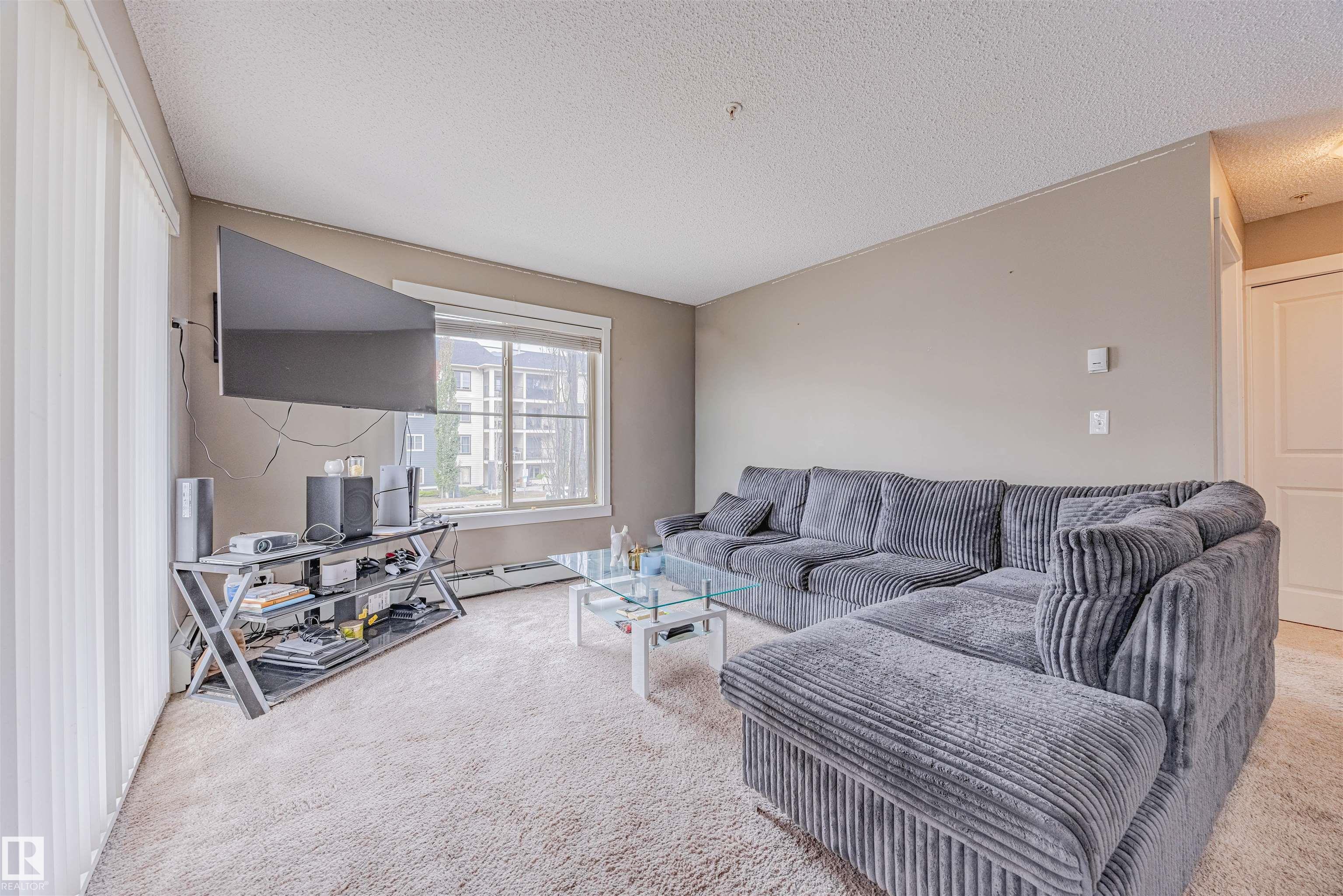 Photo 9 at 202 - 5816 Mullen Place NW, MacTaggart, Edmonton