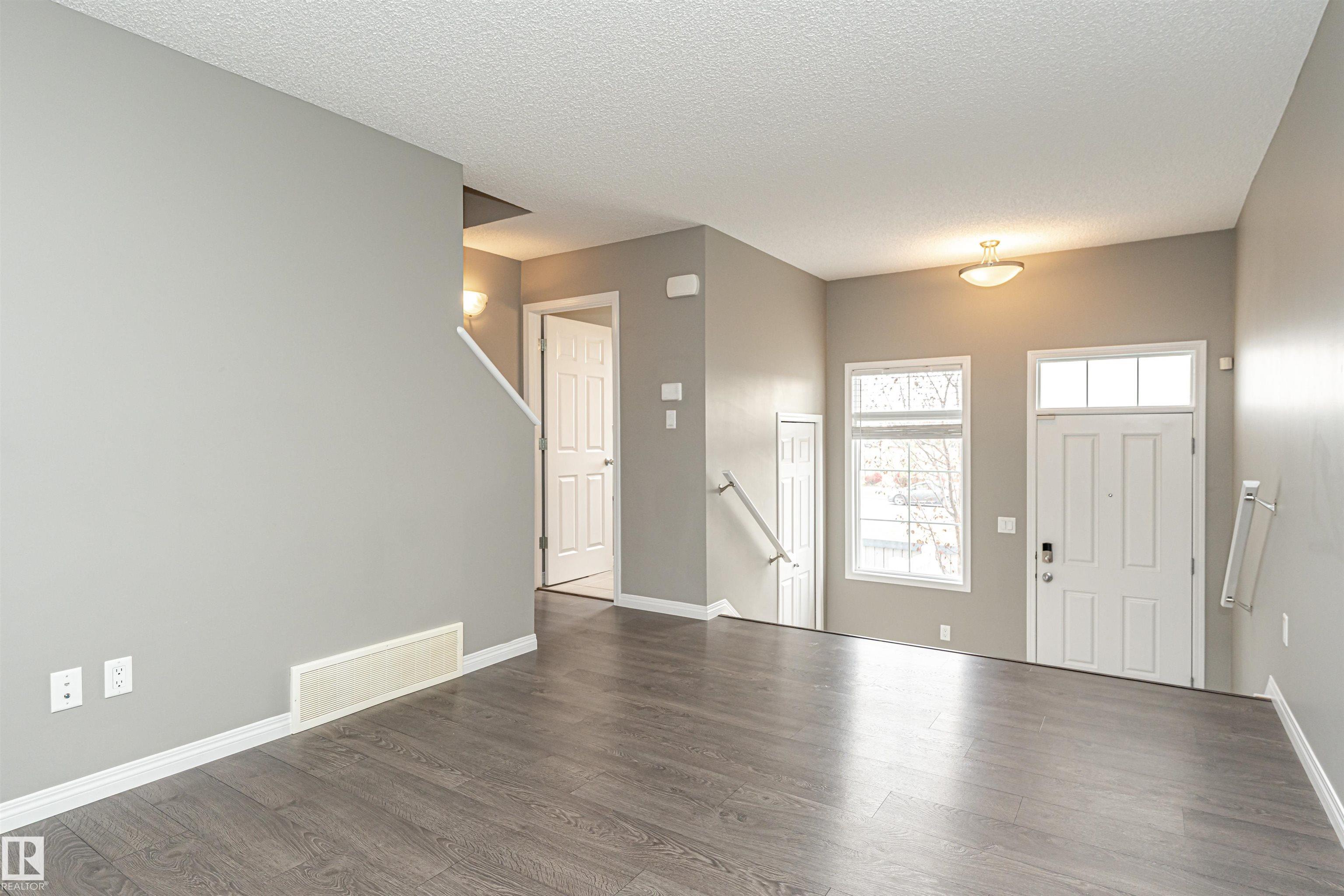 Photo 18 at 60 - 9151 Shaw Way SW, Summerside, Edmonton