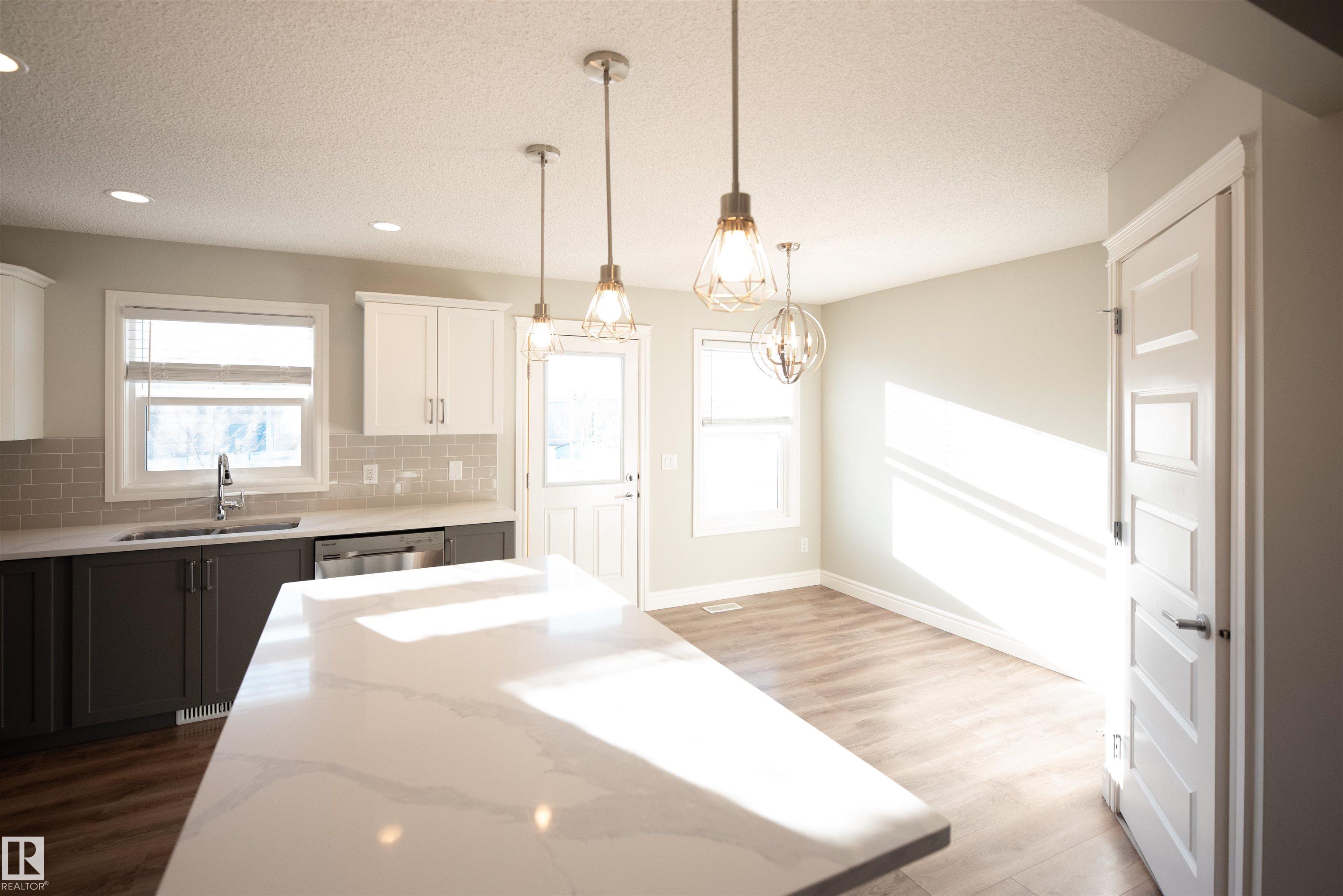 Photo 6 at 6 - 330 Bulyea Road NW, Bulyea Heights, Edmonton