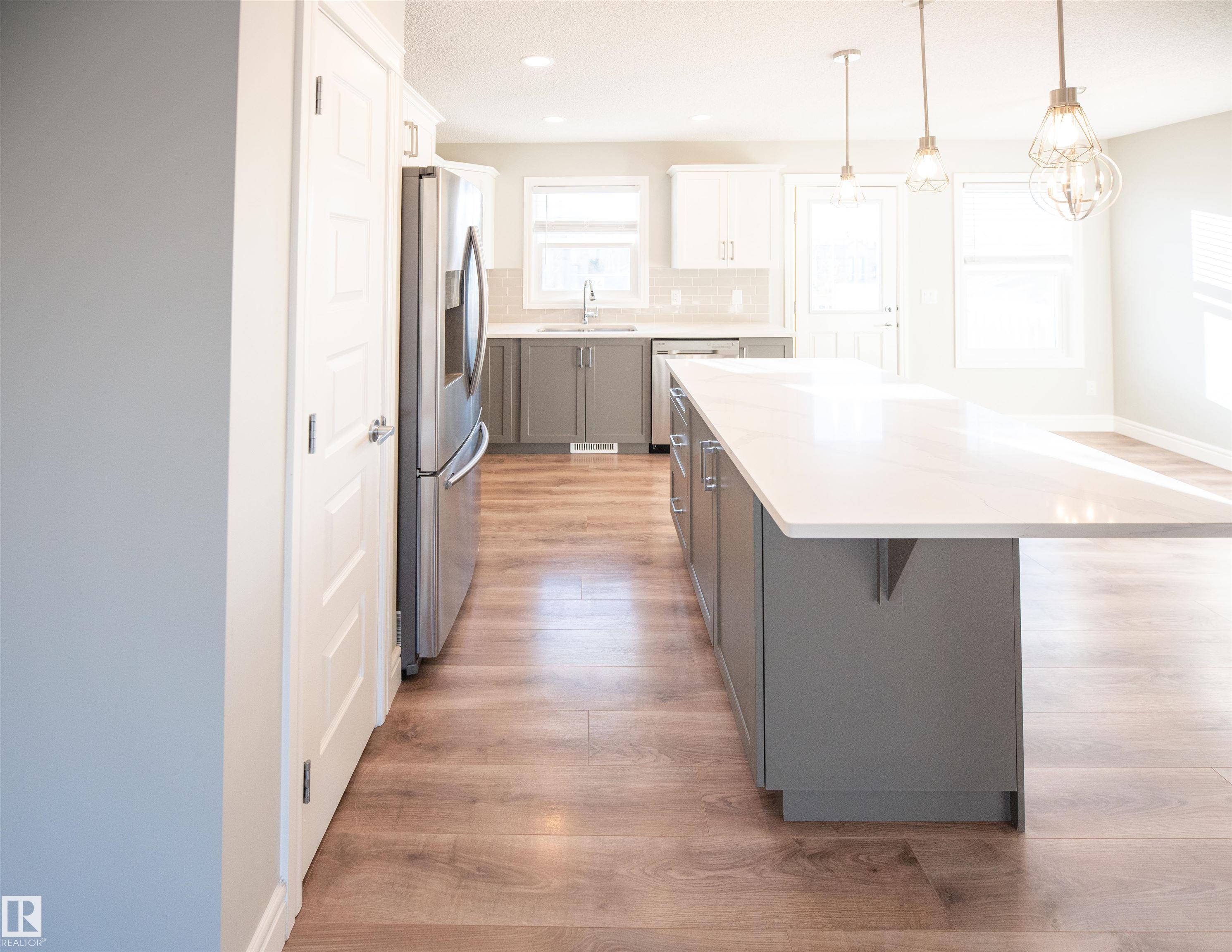 Photo 8 at 6 - 330 Bulyea Road NW, Bulyea Heights, Edmonton