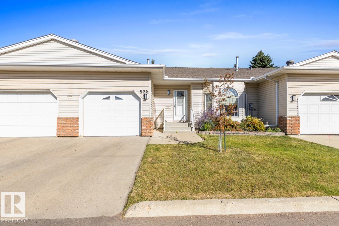 Photo 2 at 935 Youville Drive W NW, Tawa, Edmonton
