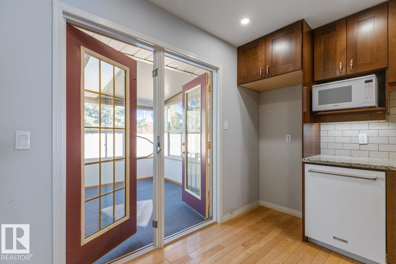 Photo 14 at 935 Youville Drive W NW, Tawa, Edmonton