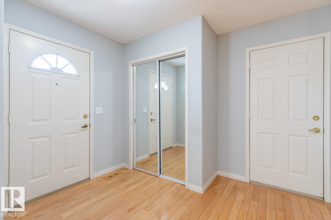 Photo 4 at 935 Youville Drive W NW, Tawa, Edmonton