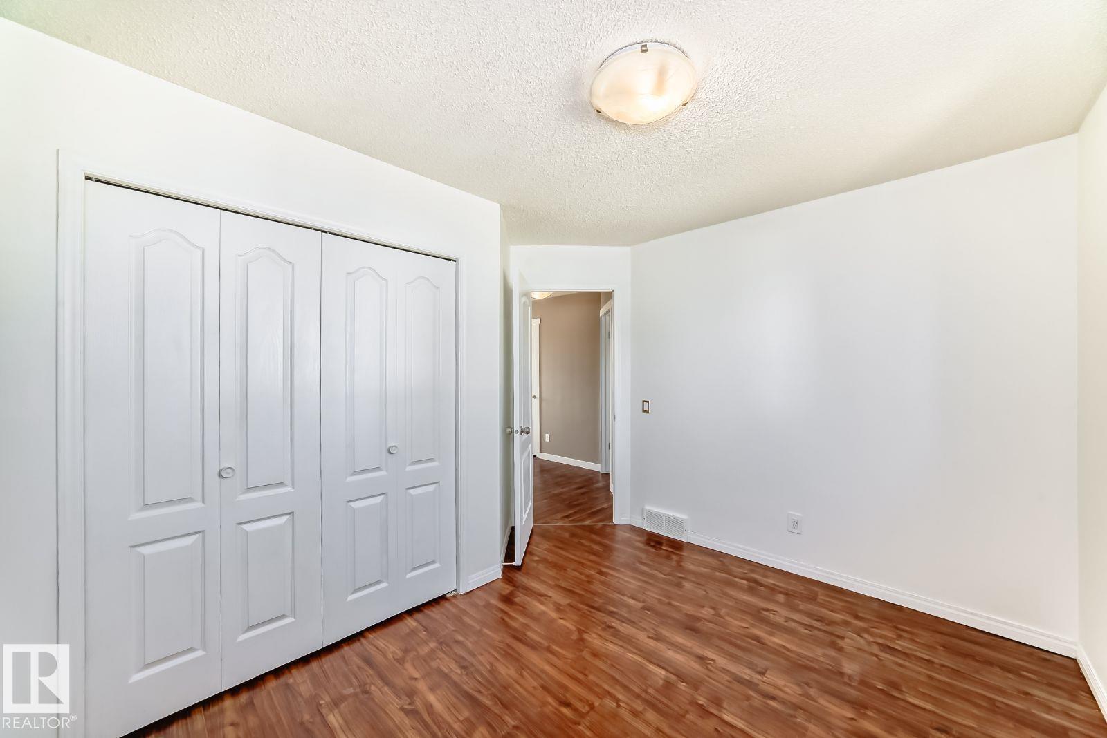 Photo 20 at 9968 178 Avenue NW, Elsinore, Edmonton