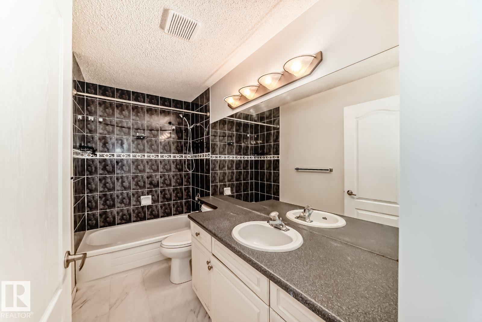 Photo 21 at 9968 178 Avenue NW, Elsinore, Edmonton