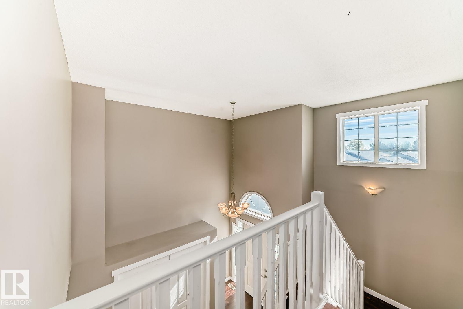 Photo 22 at 9968 178 Avenue NW, Elsinore, Edmonton