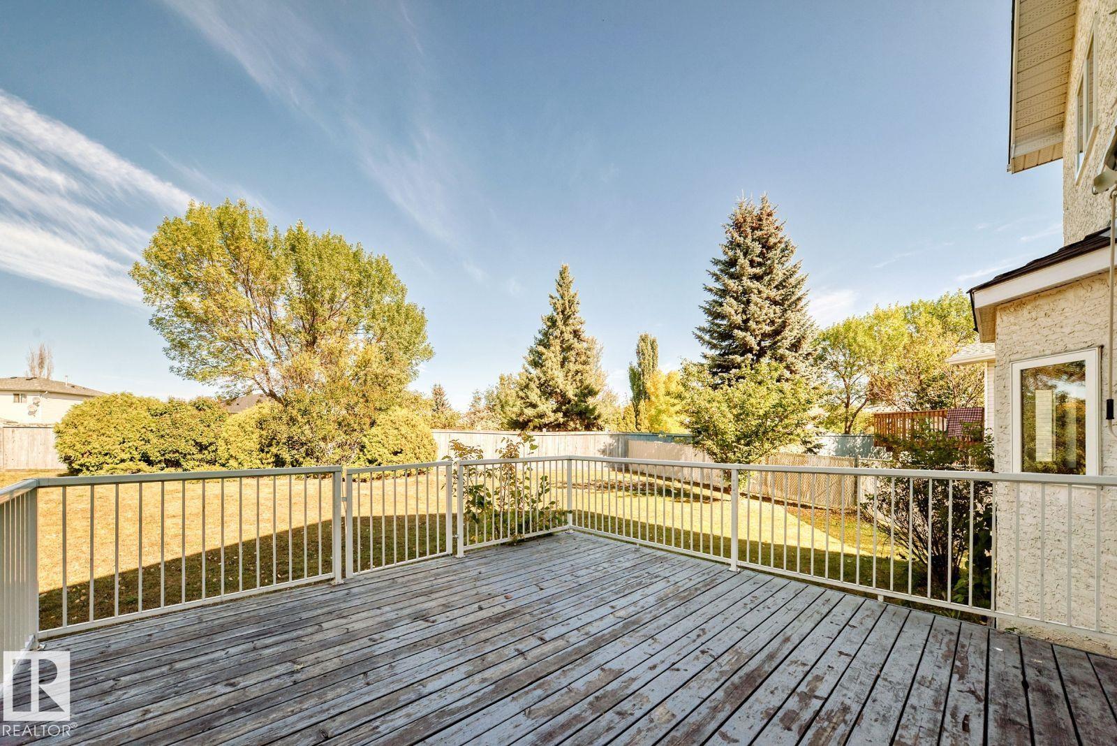 Photo 25 at 9968 178 Avenue NW, Elsinore, Edmonton