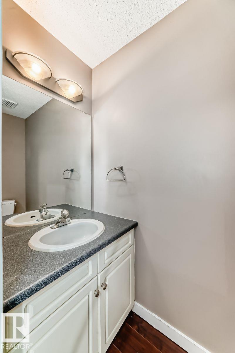 Photo 10 at 9968 178 Avenue NW, Elsinore, Edmonton
