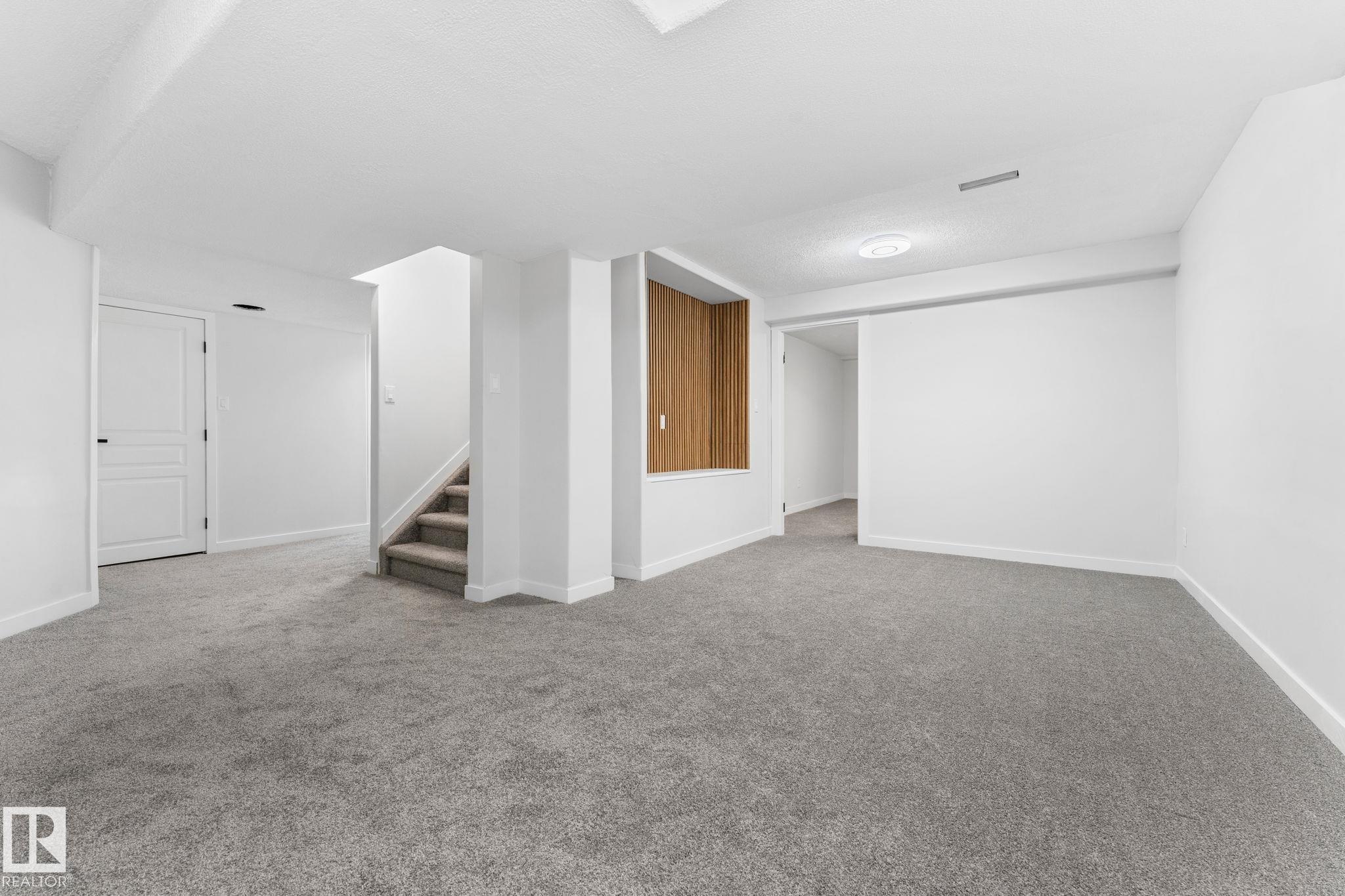 Photo 27 at 362 Blackburn Drive E SW, Blackburne, Edmonton