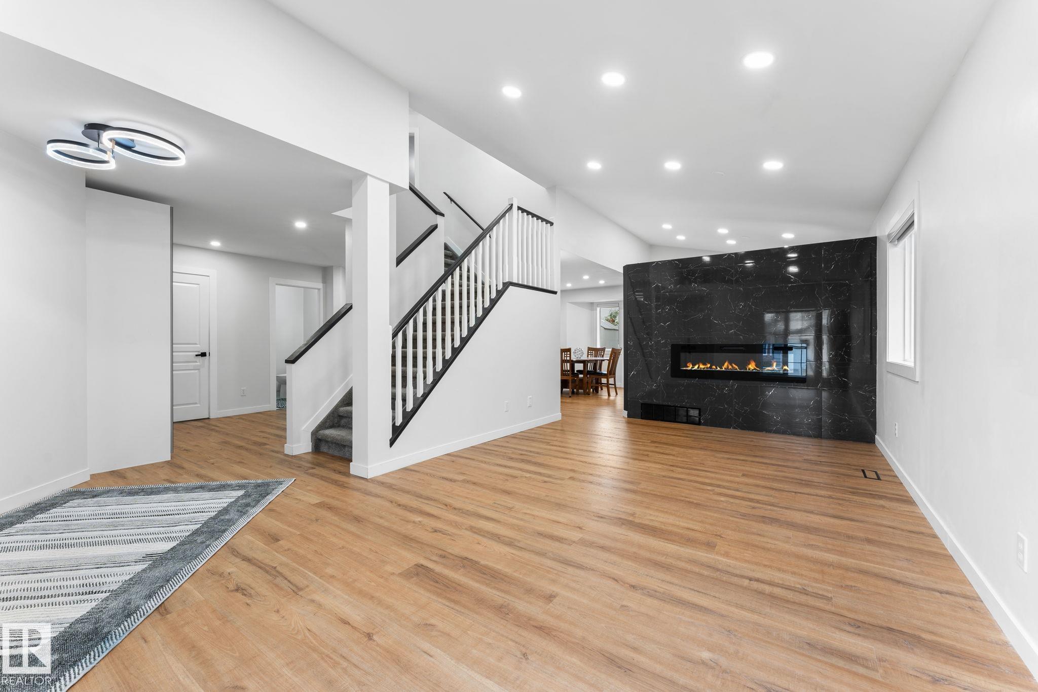 Photo 8 at 362 Blackburn Drive E SW, Blackburne, Edmonton