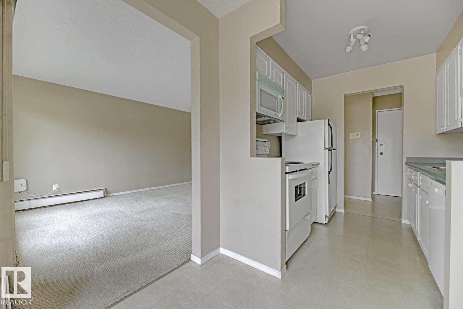Photo 12 at 207 - 11465 41 Avenue NW, Royal Gardens, Edmonton