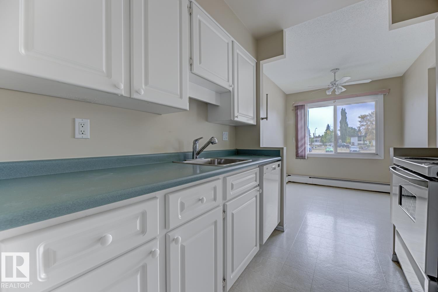 Photo 9 at 207 - 11465 41 Avenue NW, Royal Gardens, Edmonton