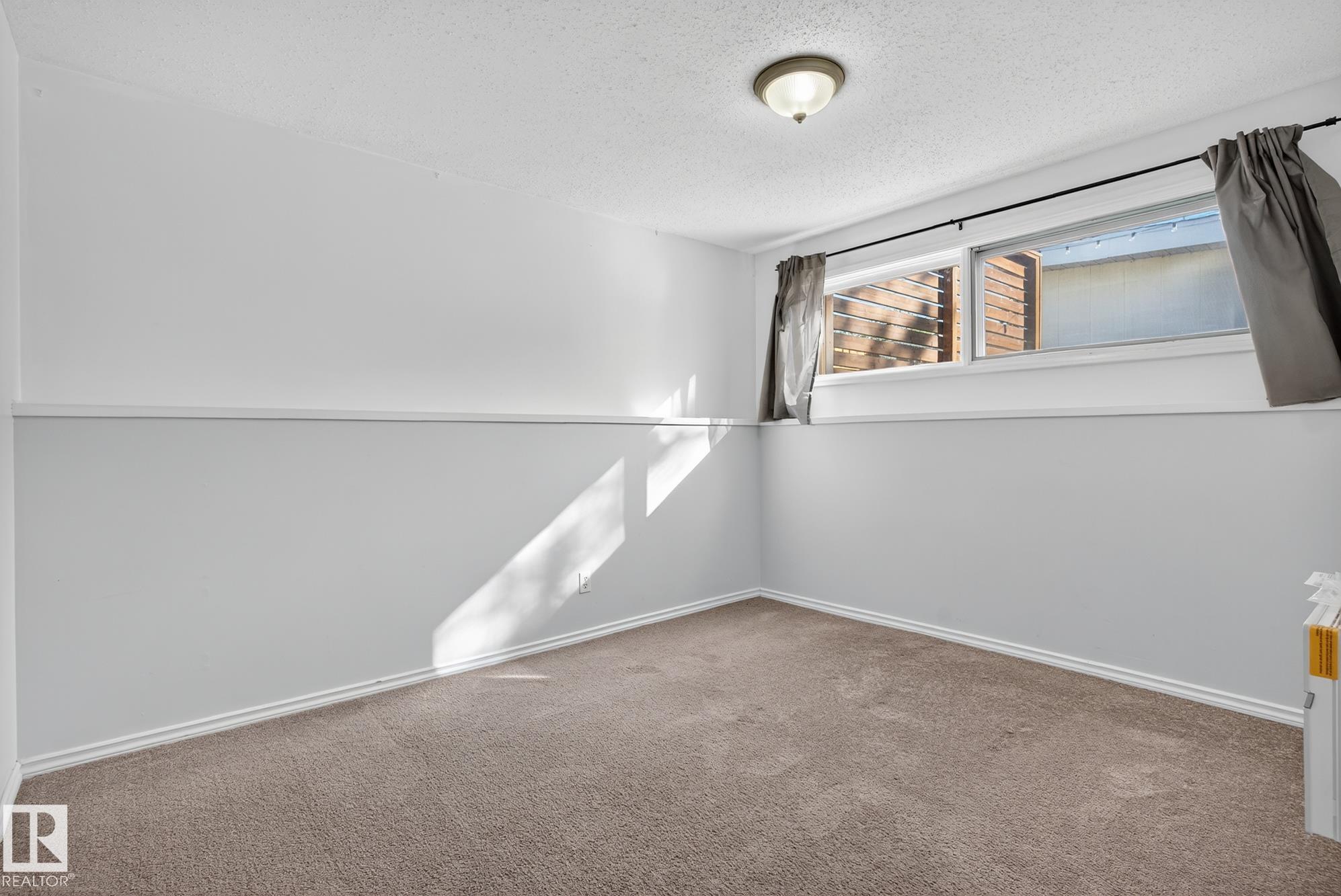 Photo 24 at 9221 52 Street NW, Ottewell, Edmonton