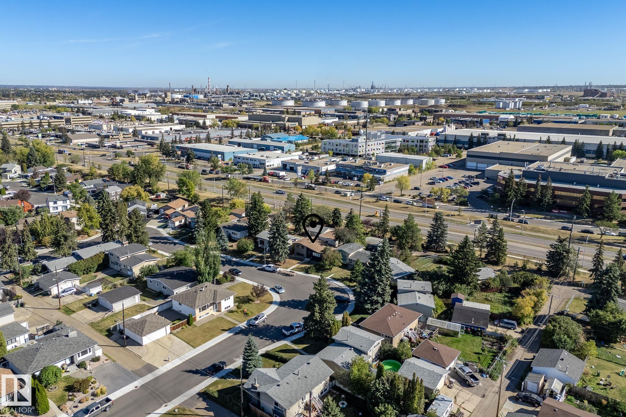 Photo 4 at 9221 52 Street NW, Ottewell, Edmonton