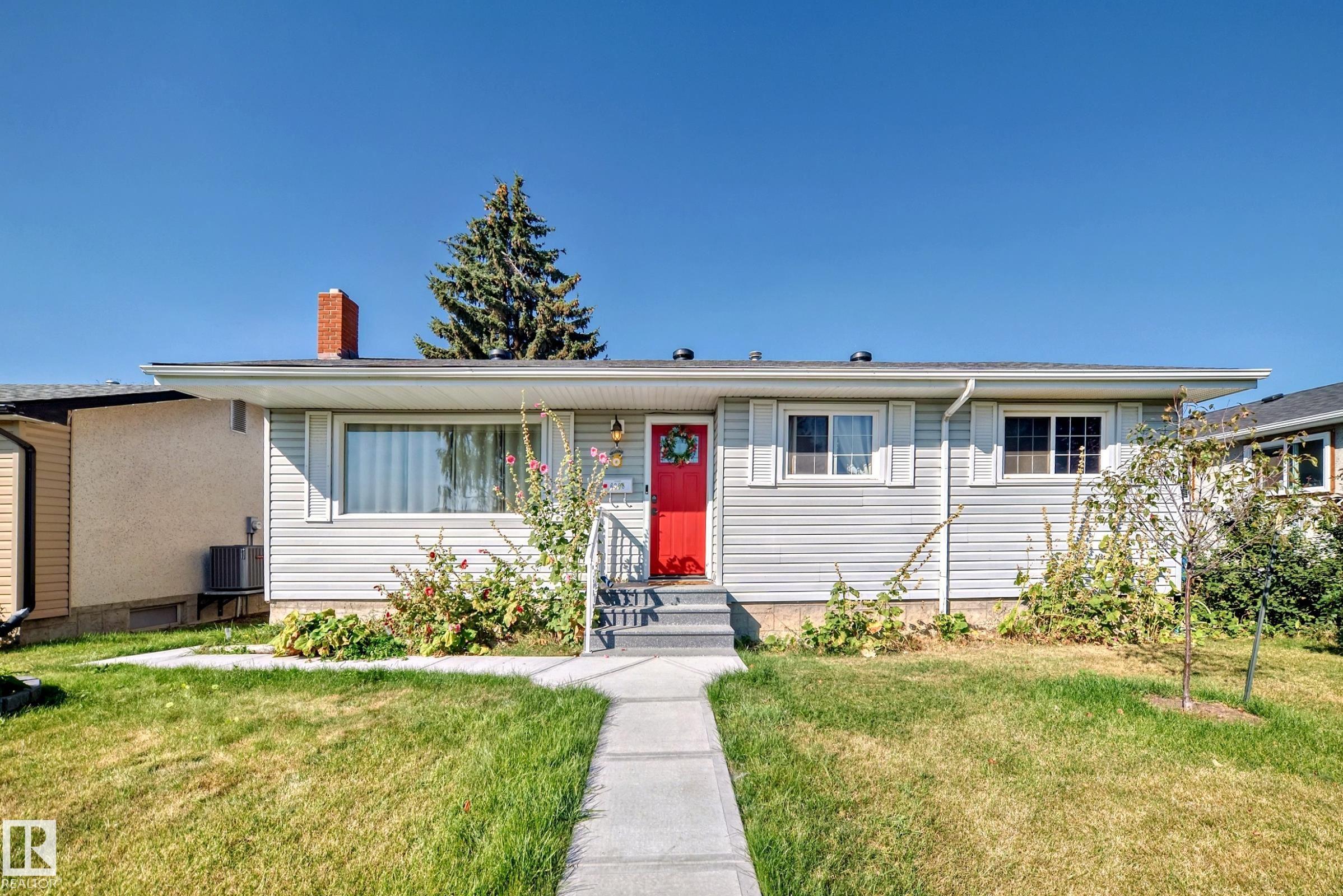 Photo 2 at 6308 144a Avenue NW, Mcleod, Edmonton