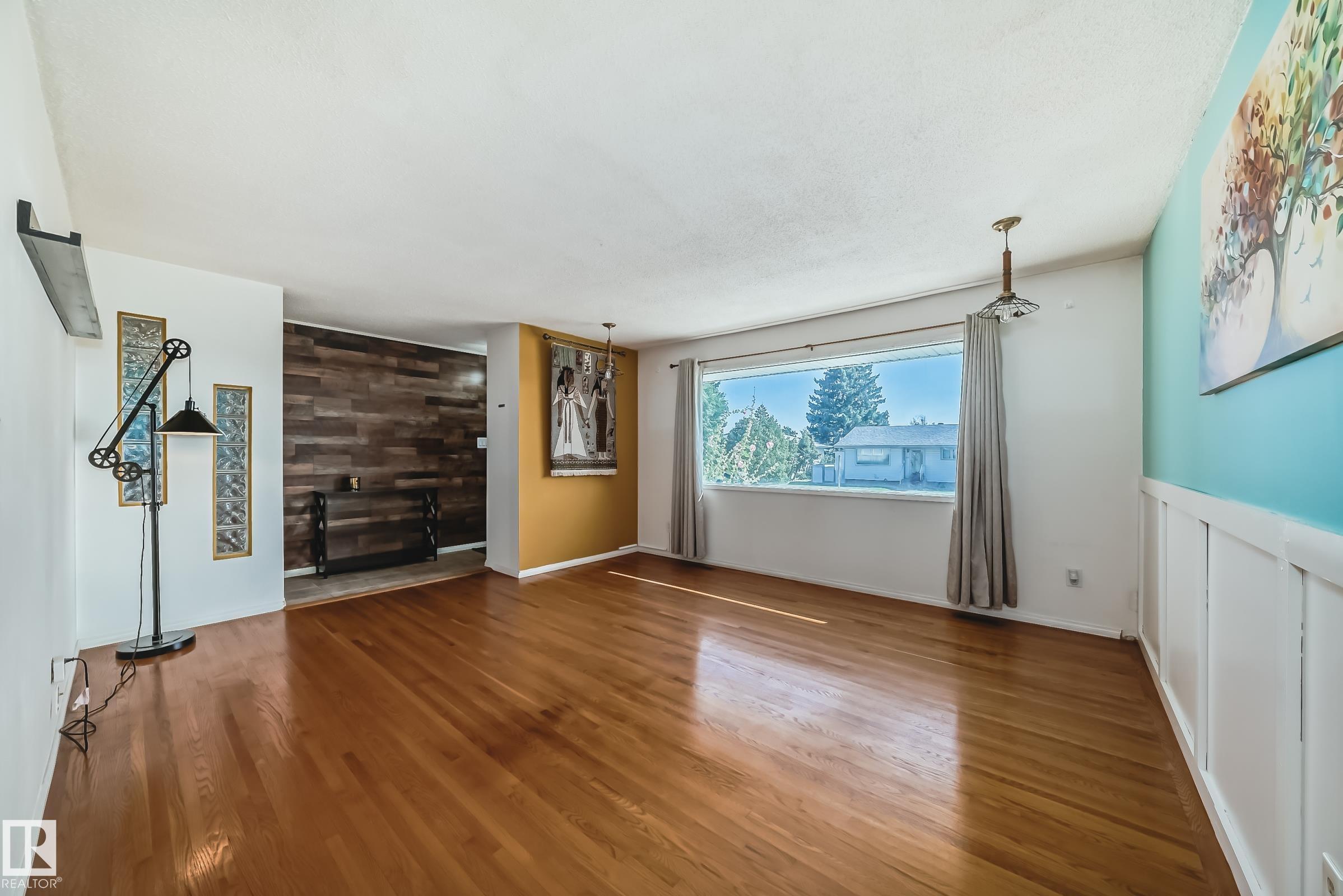 Photo 22 at 6308 144a Avenue NW, Mcleod, Edmonton