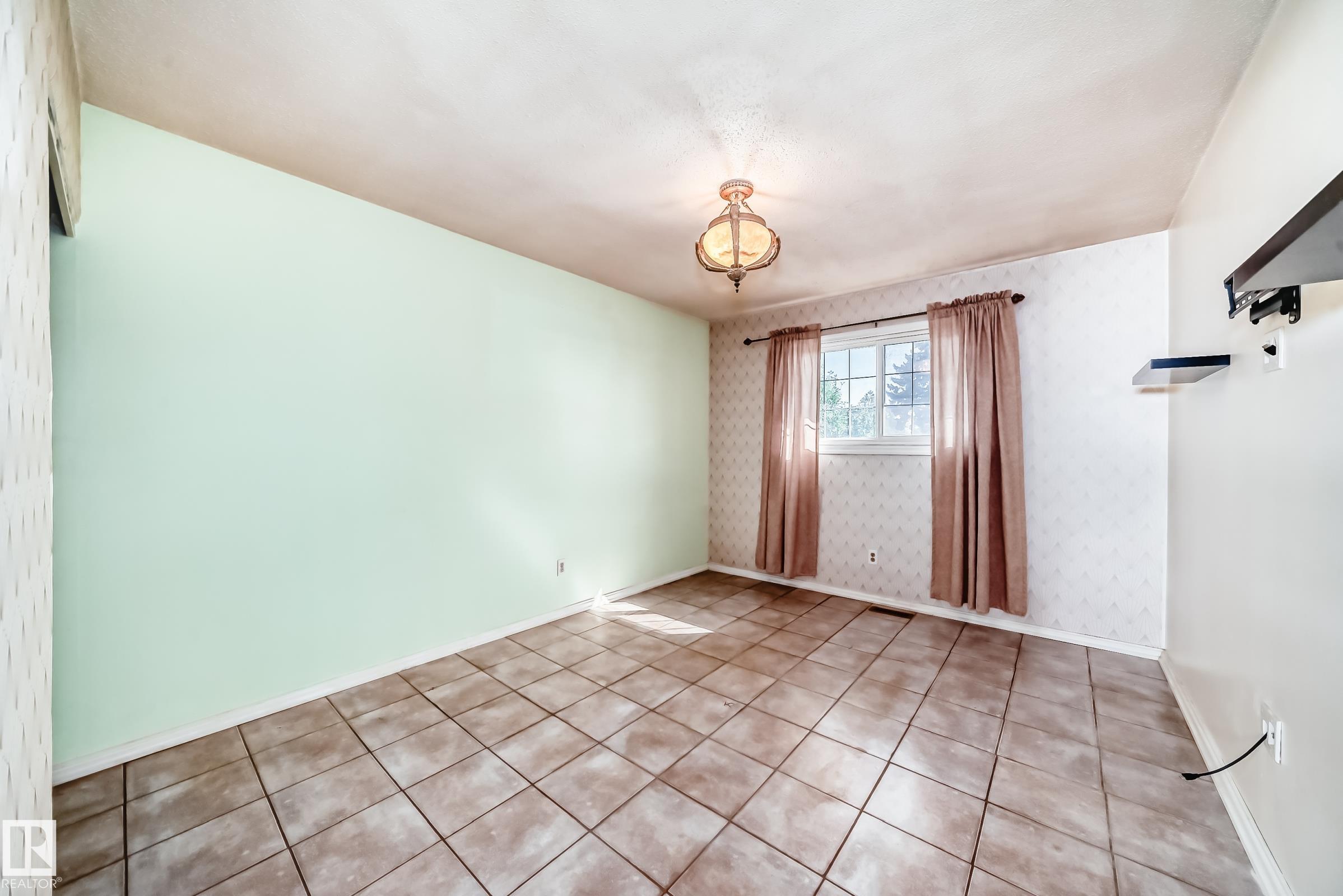 Photo 24 at 6308 144a Avenue NW, Mcleod, Edmonton