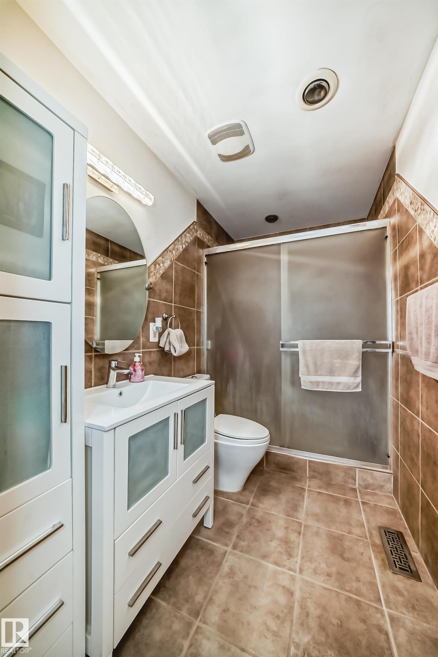 Photo 32 at 6308 144a Avenue NW, Mcleod, Edmonton