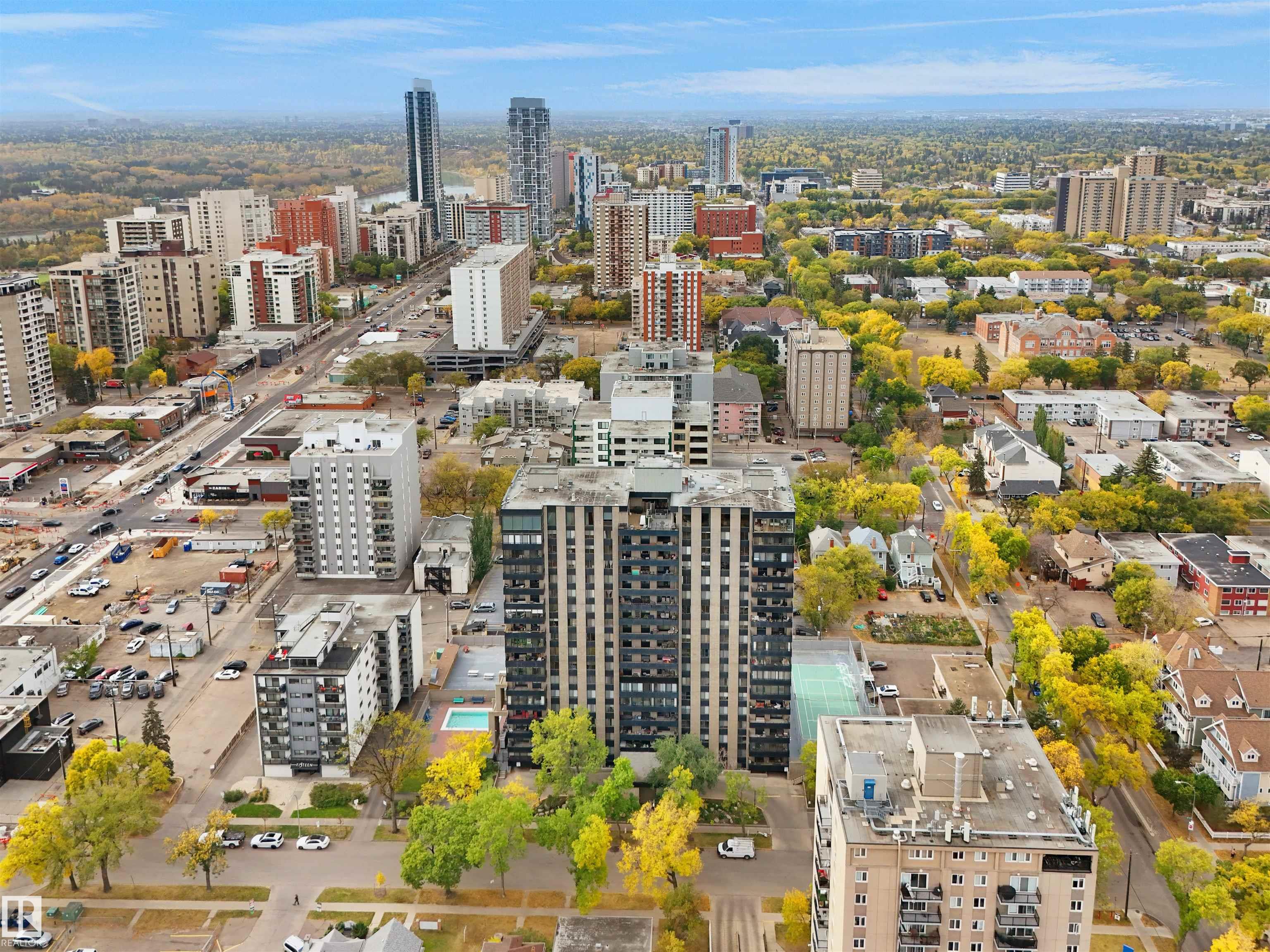 Photo 4 at 1604 - 10160 115 Street NW, Wîhkwêntôwin, Edmonton